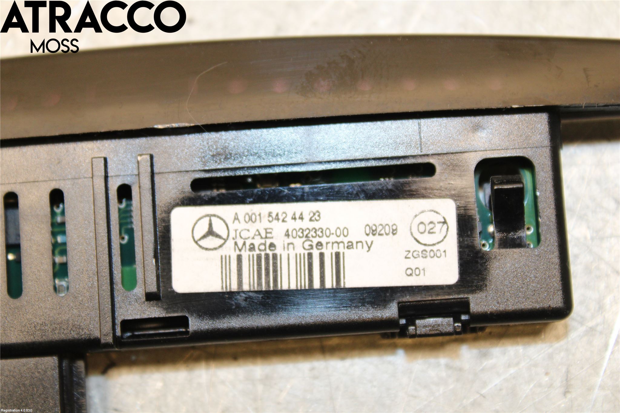 Mercedes-Benz MB E-KLASS (W212) 09-16 Parkeringshjälp Frontsensor