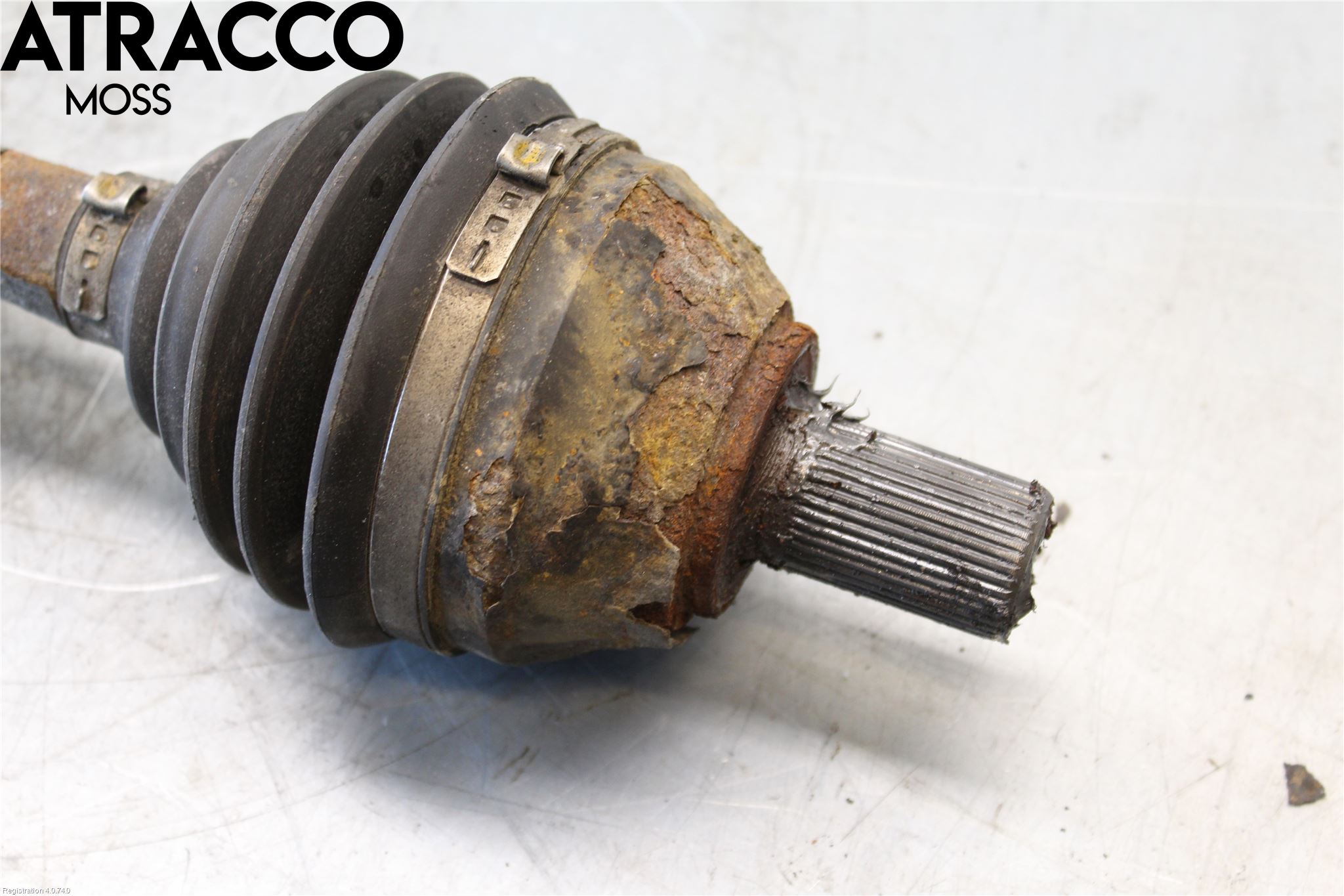 Volvo XC70 08-13 Drivaxel Fram Vänster