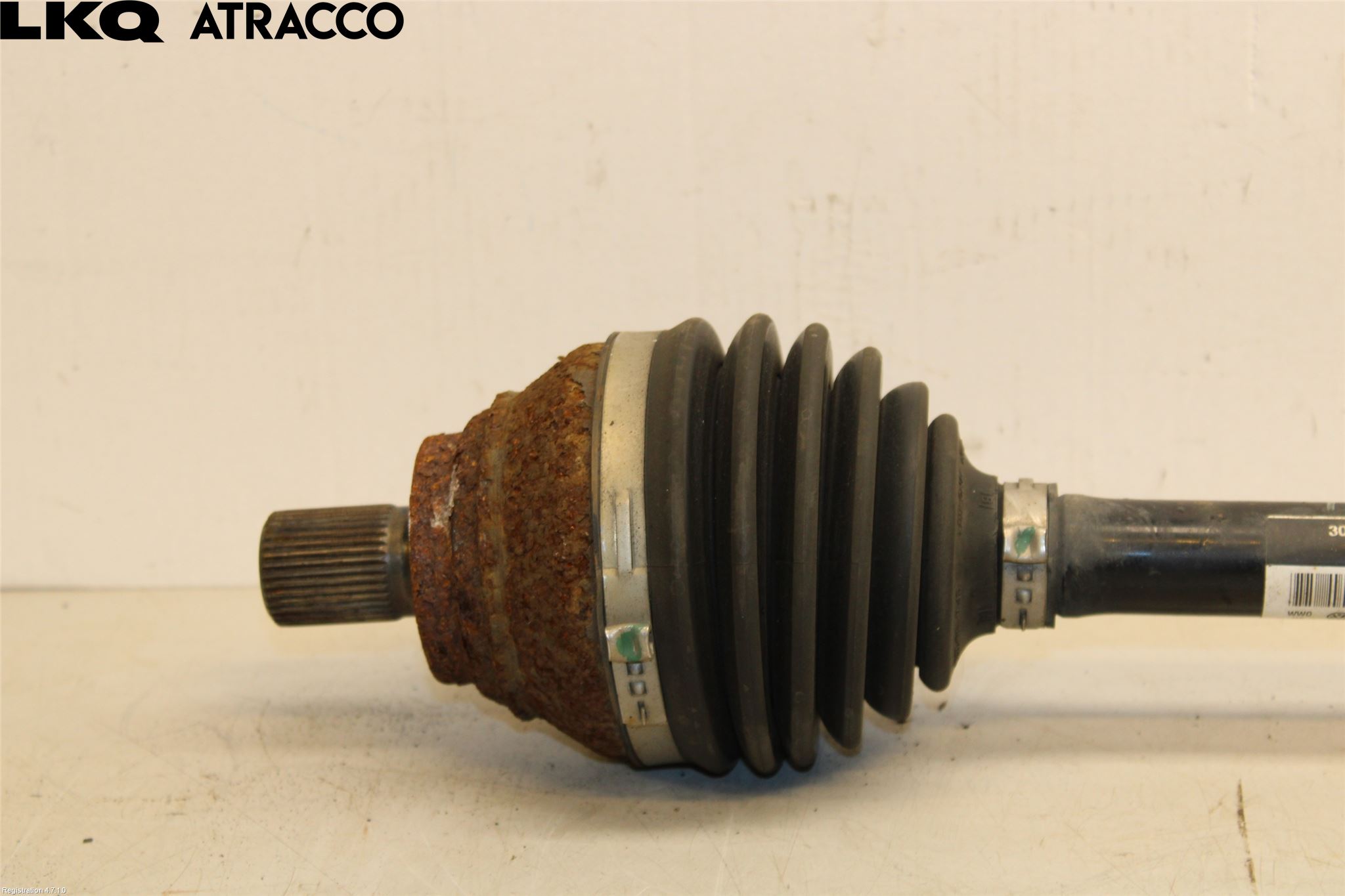 Skoda SUPERB 16-24 Drivaxel Fram Vänster