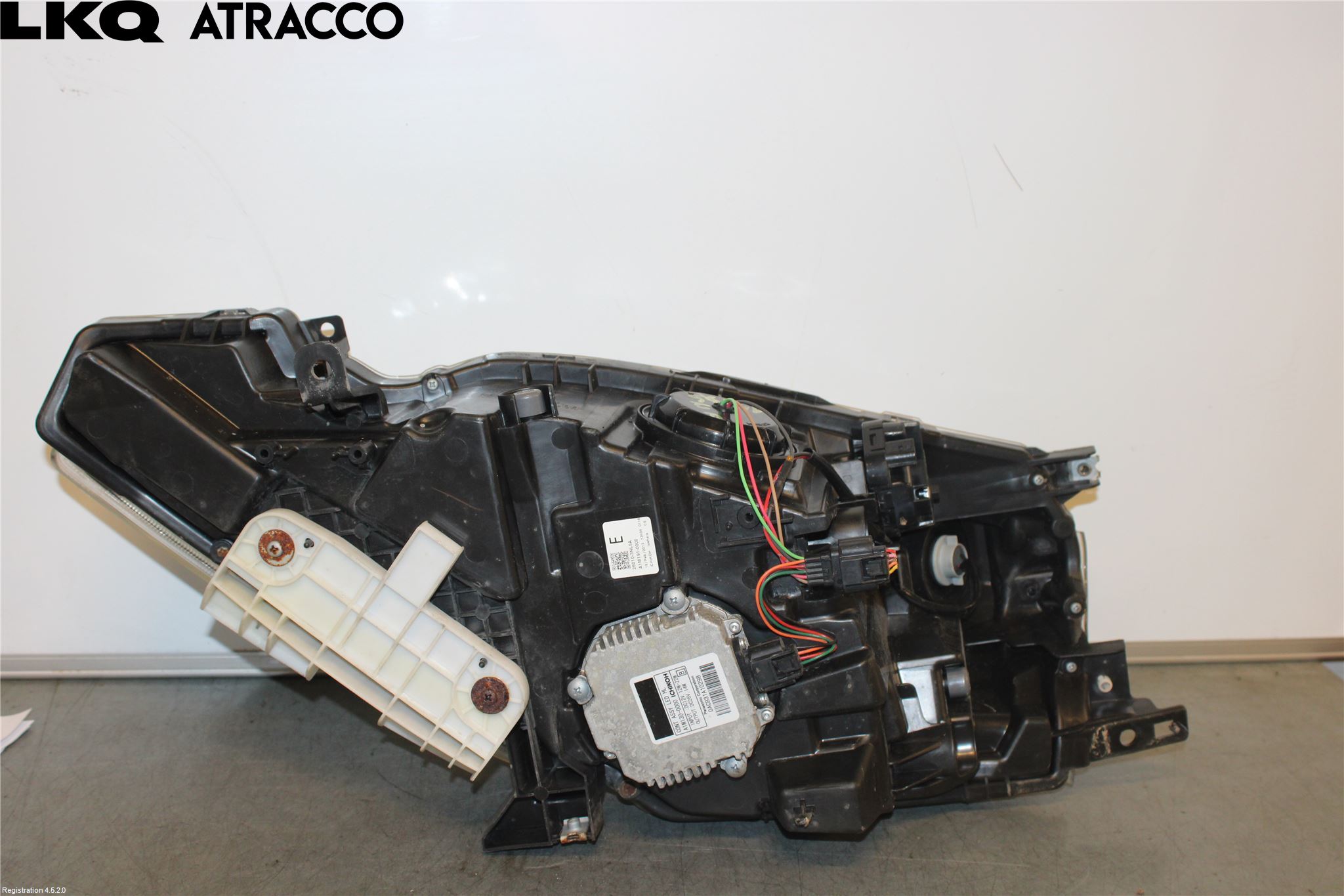 Nissan LEAF 11-17 Strålkastare Höger
