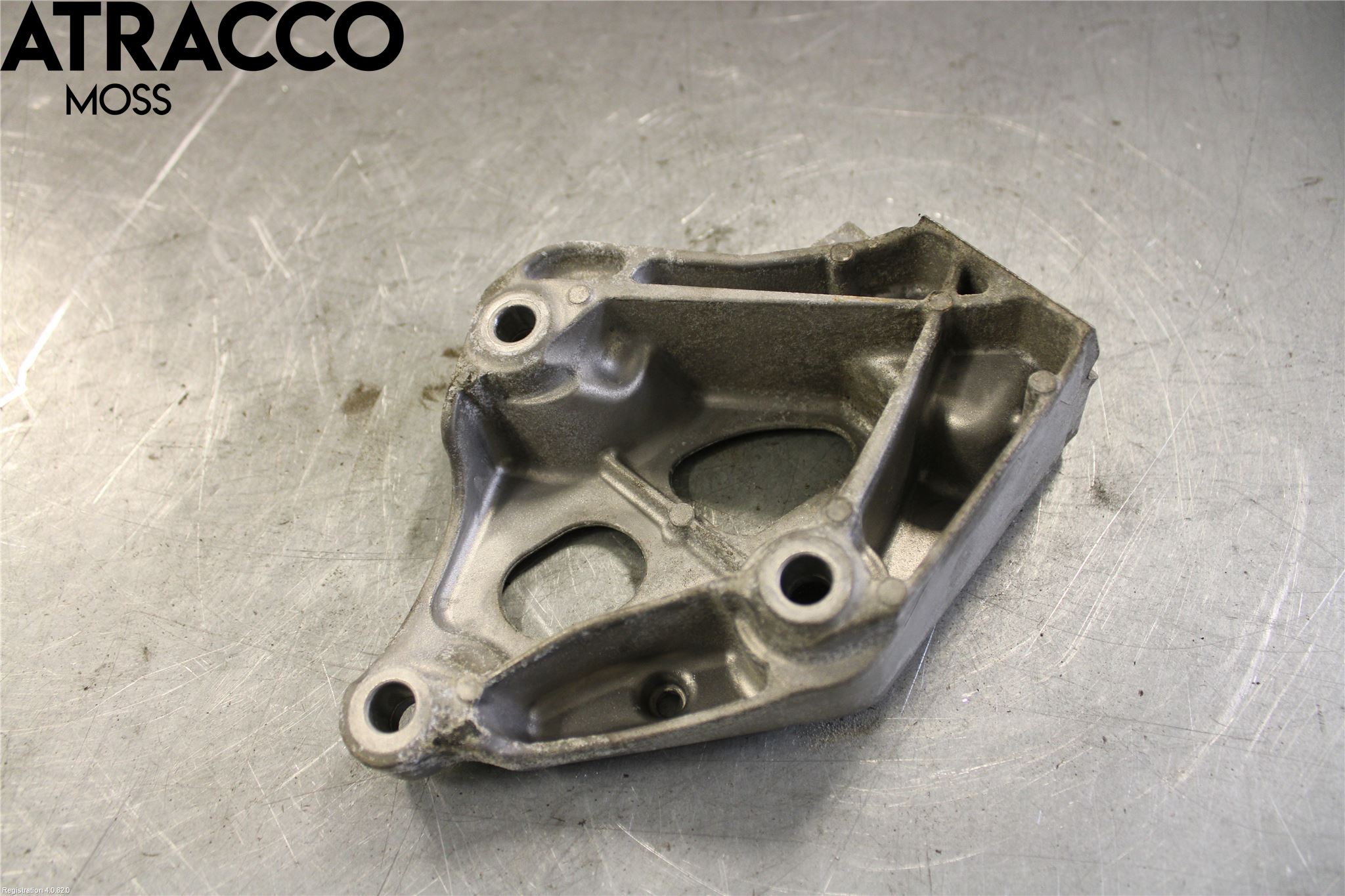BMW 3 F30/F31/F80 12-19 Motorfäste
