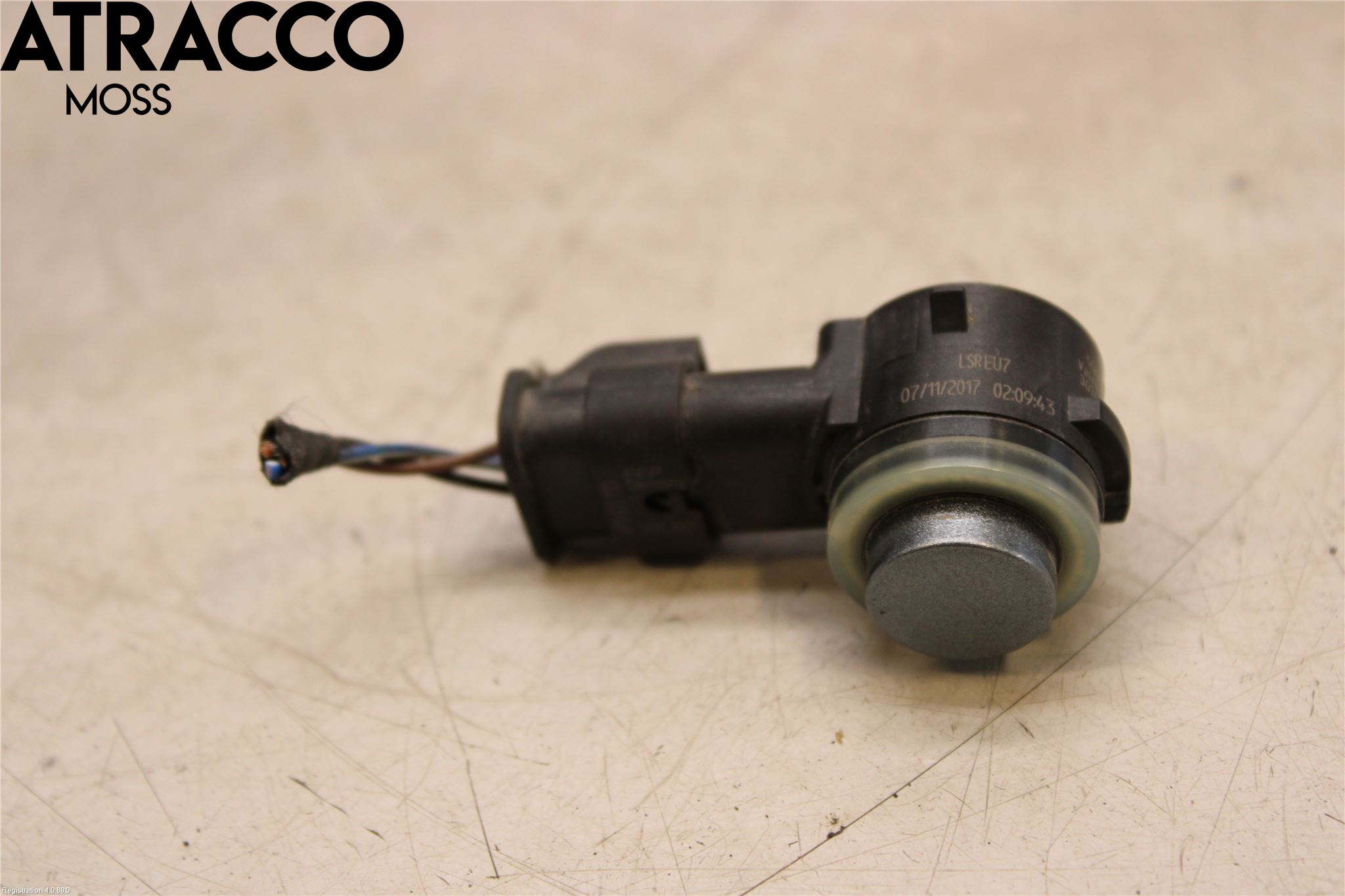 Skoda SUPERB 16-24 Parkeringshjälp Frontsensor