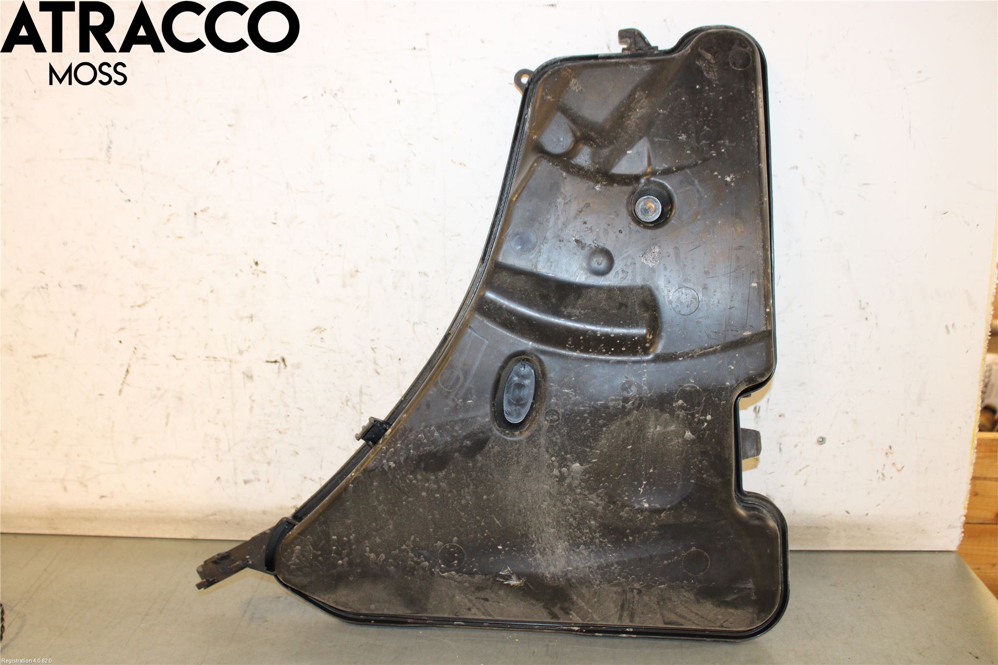 BMW 5 G30/G31/F90 17-23 Spolartank Vindruta-Strål