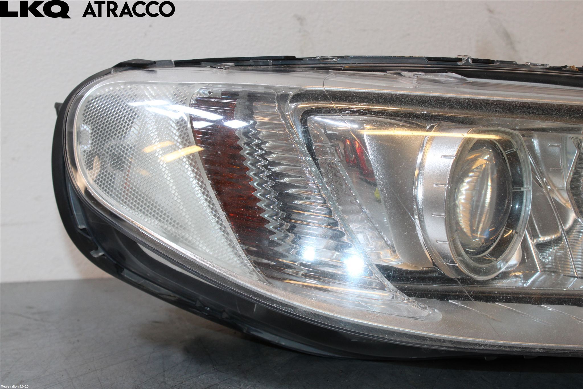 Volvo V70 14-16 Strålkastare Höger