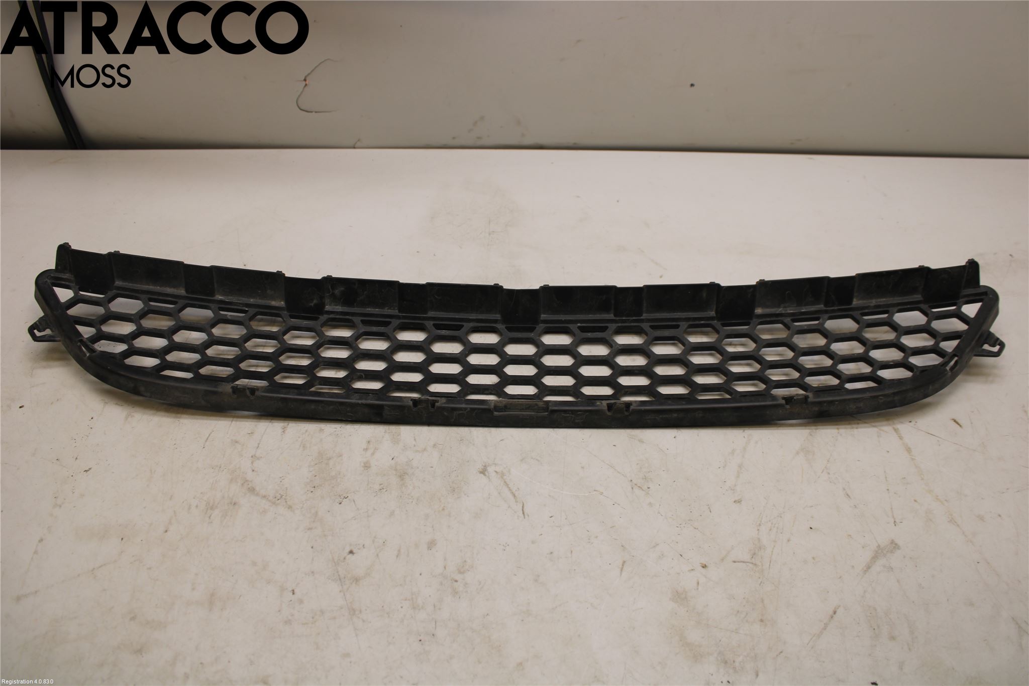Volvo V60 11-13 Grilldel Mitt