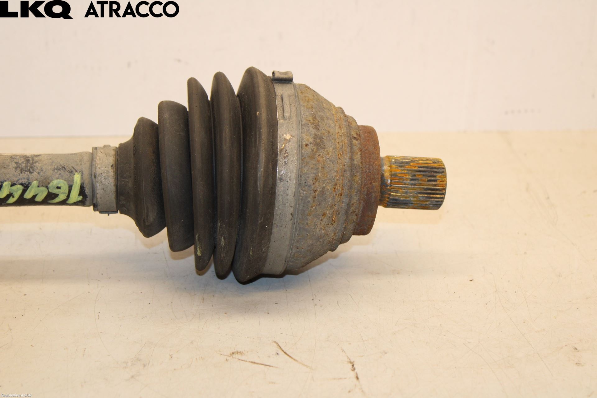Skoda SUPERB 16-24 Drivaxel Fram Vänster