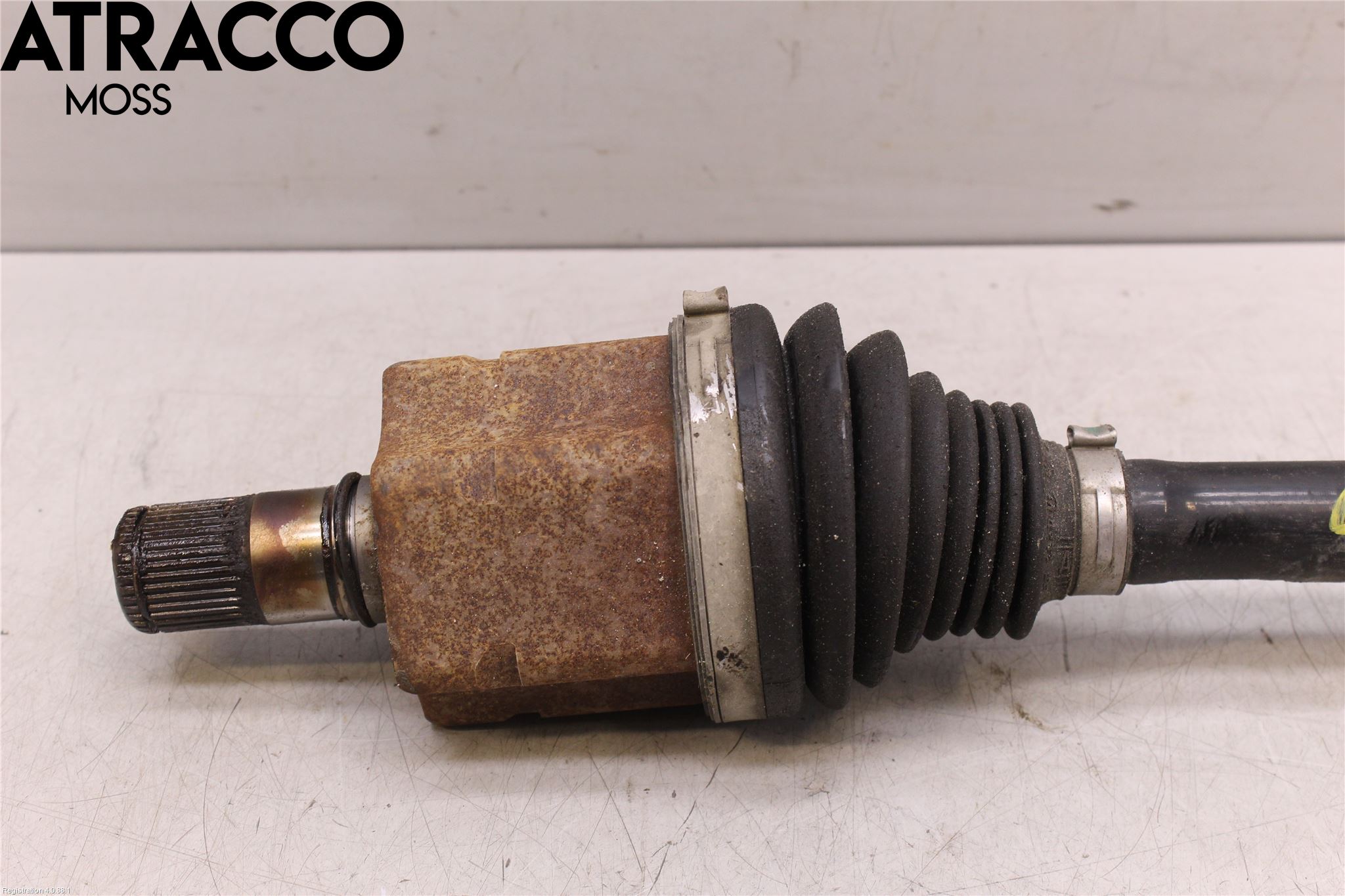 Volkswagen VW TIGUAN 07-16 Drivaxel Fram Vänster