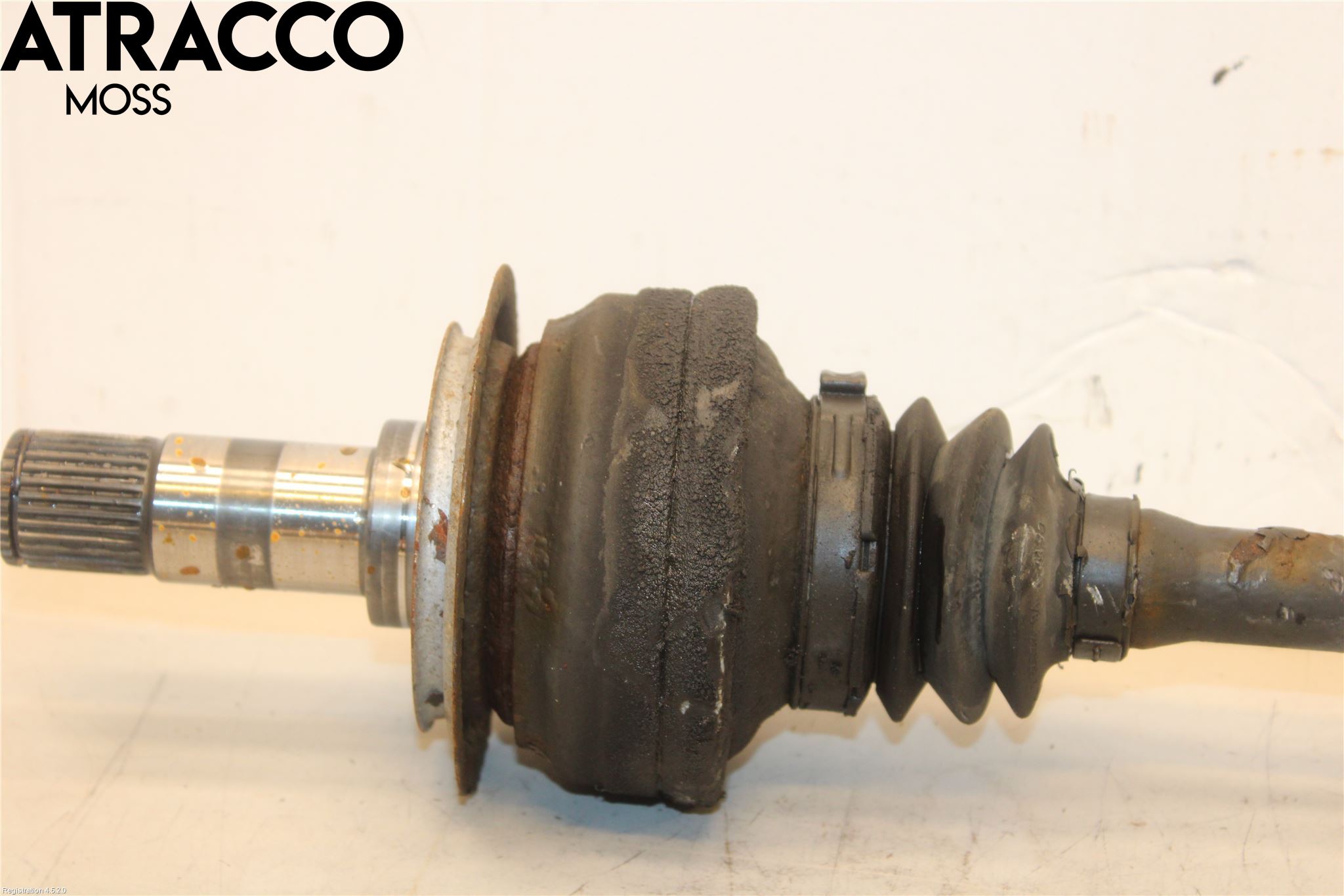 Mercedes-Benz MB CLS (C218/X218) 11-17 Drivaxel Bak Vänster