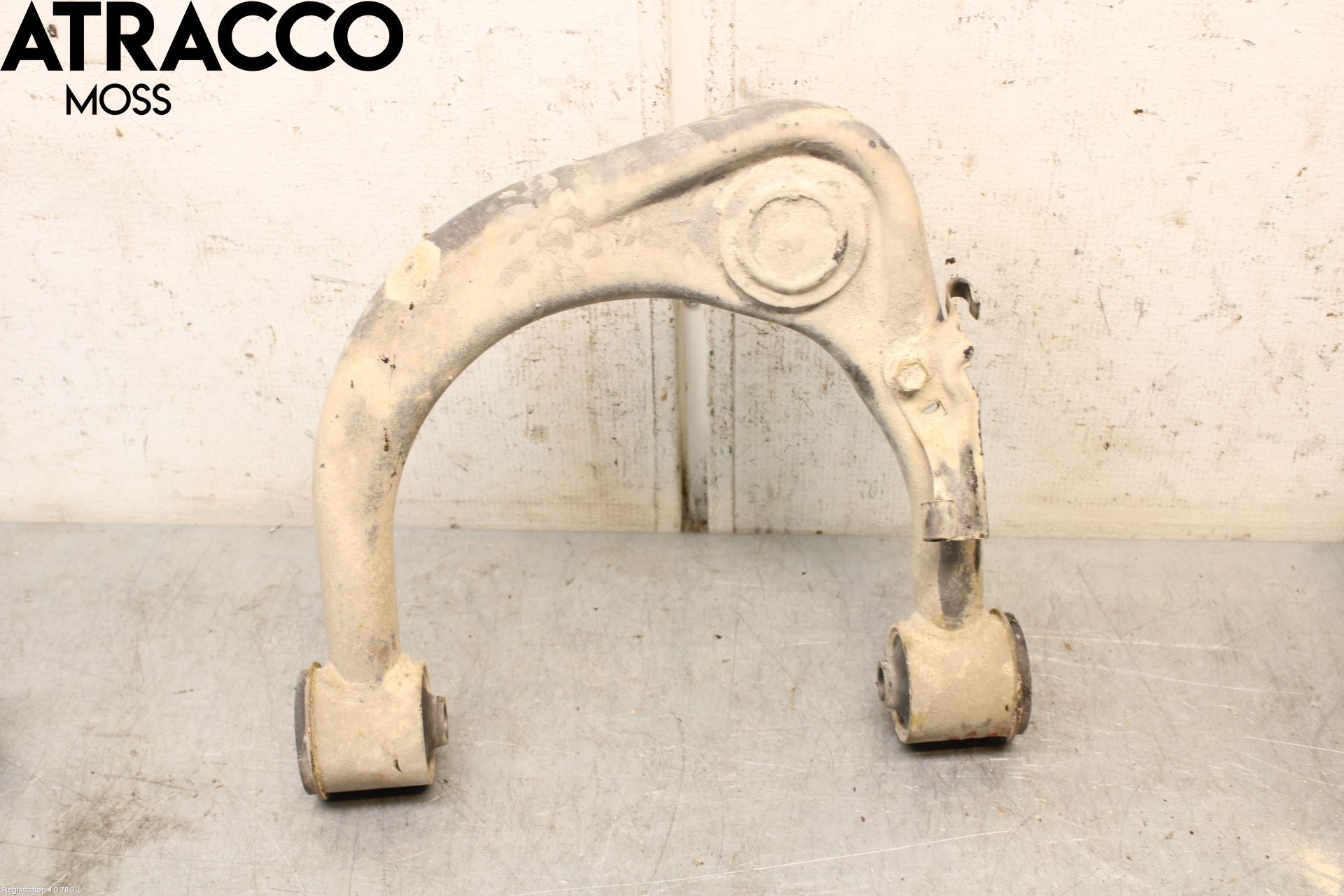 Toyota HILUX 05-16 Bärarm Fram Övre Hö