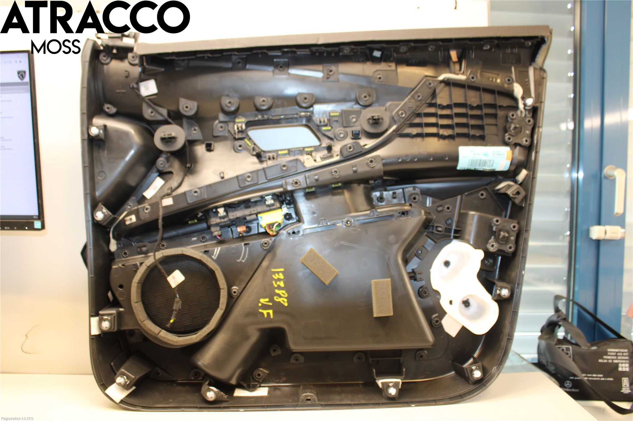 Peugeot 5008 17-24 Dörrklädsel Vä