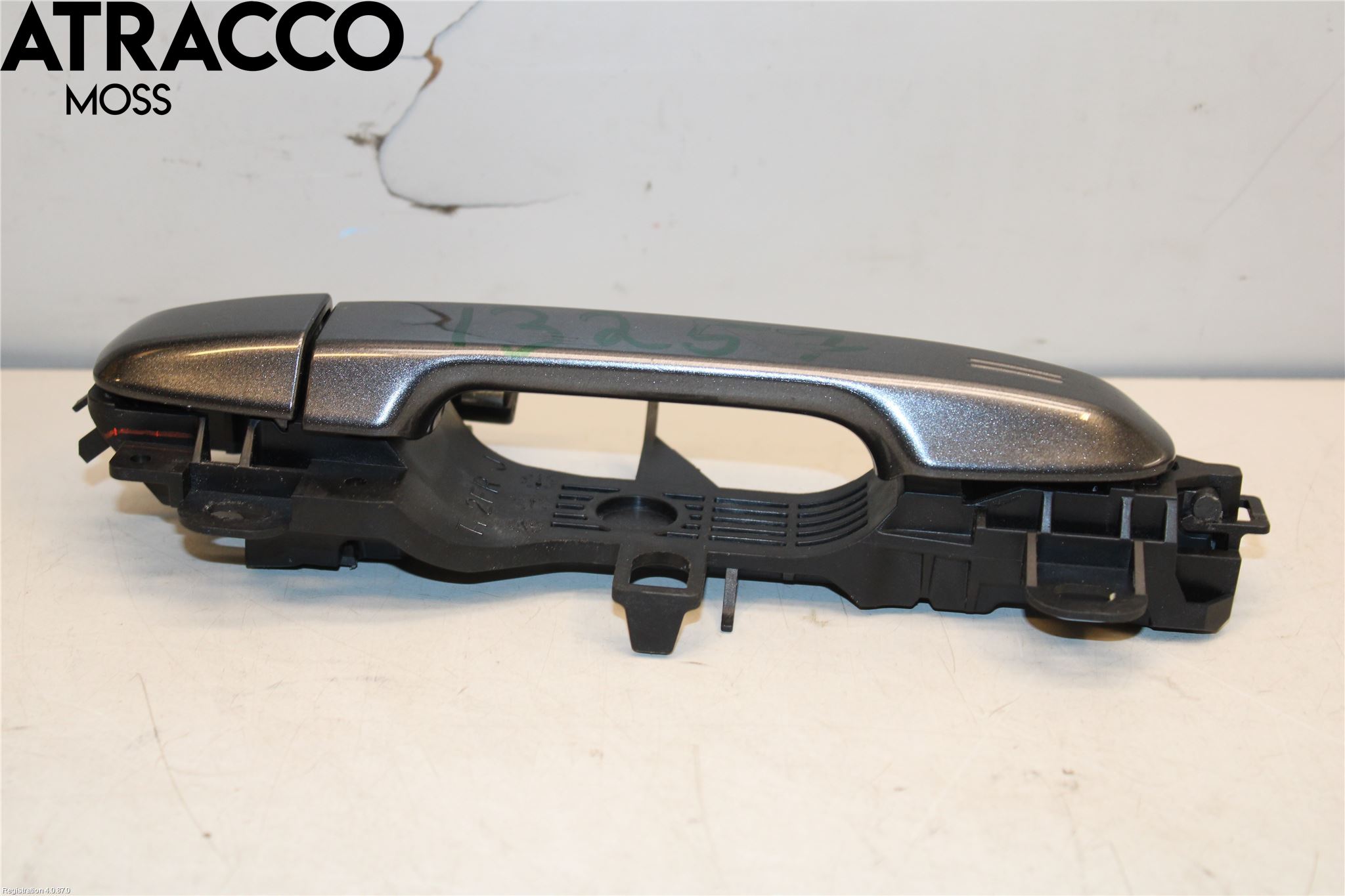 Toyota YARIS XP130 15-20 Dörrhandtag Yttre Hö