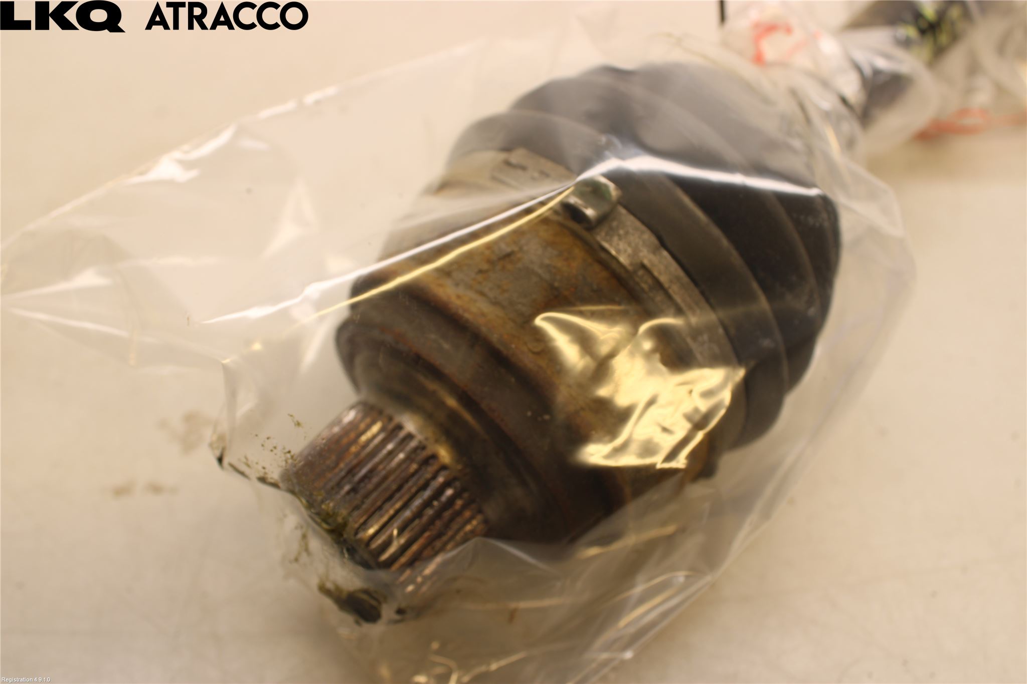 Audi A6 ALLROAD 12-18 Drivaxel Fram Vänster