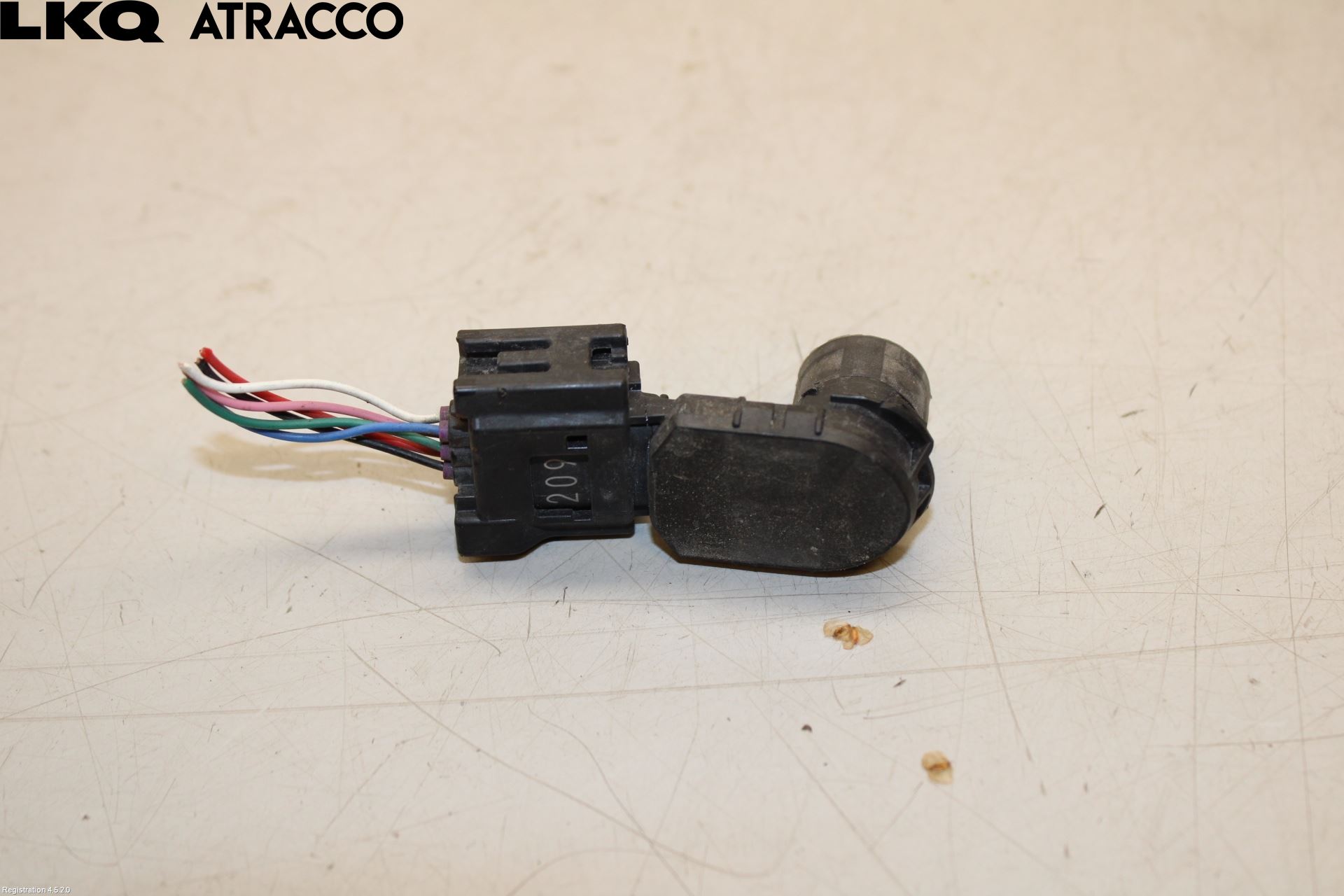 Toyota RAV4 13-18 Parkeringshjälp Frontsensor