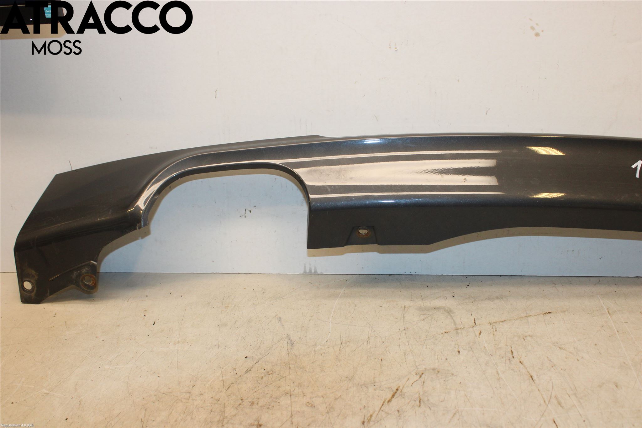 BMW 3 F30/F31/F80 12-19 Stötfångardel Bak Mitt