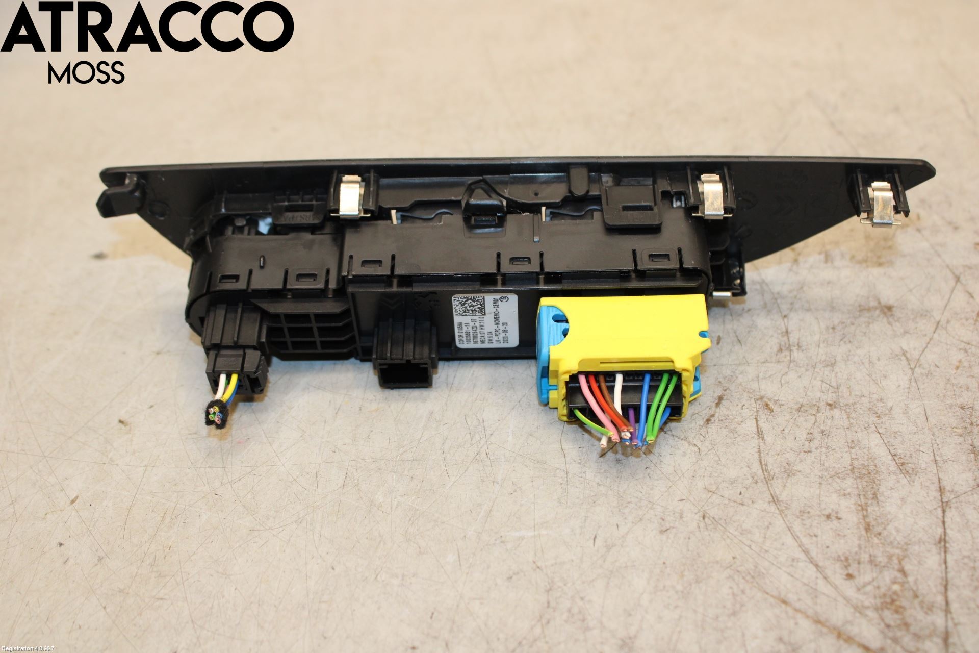 Peugeot 2008/E-2008 20- Strömställare Elhiss