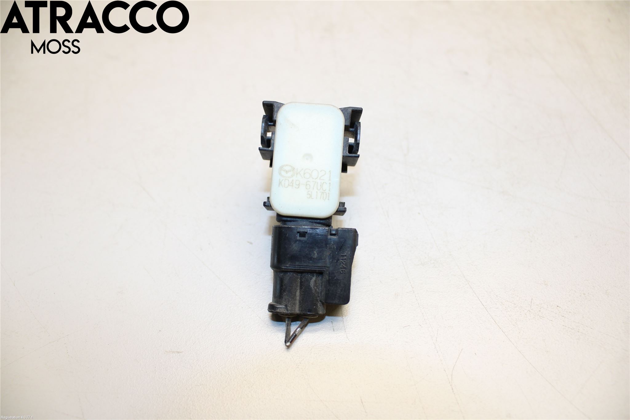 Mazda CX-5 12-17 Parkeringshjälp Frontsensor