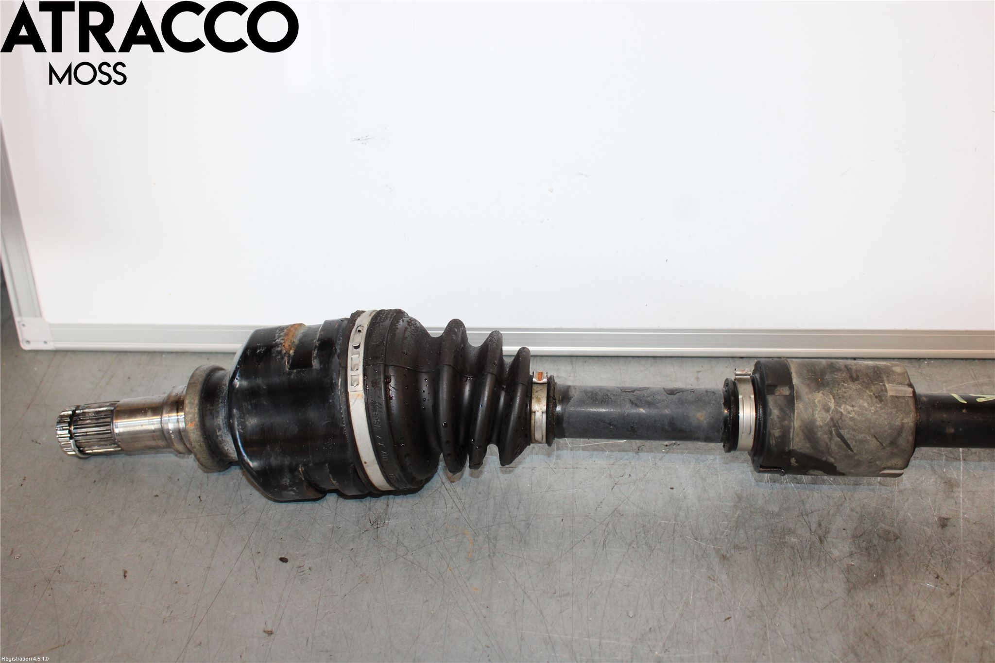 Toyota YARIS XP130 15-20 Drivaxel Fram Höger