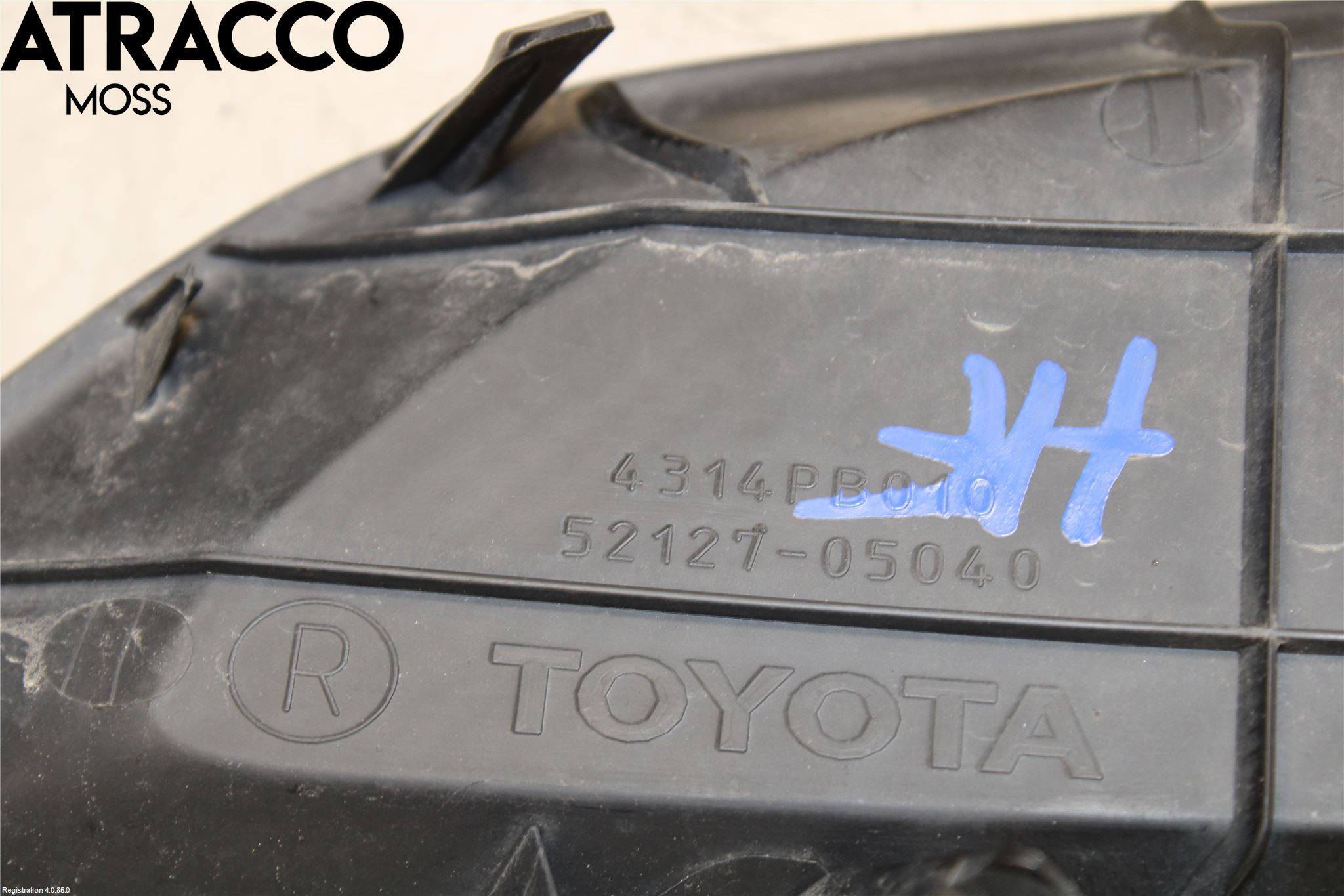 Toyota AVENSIS 07-08 Grilldel Höger