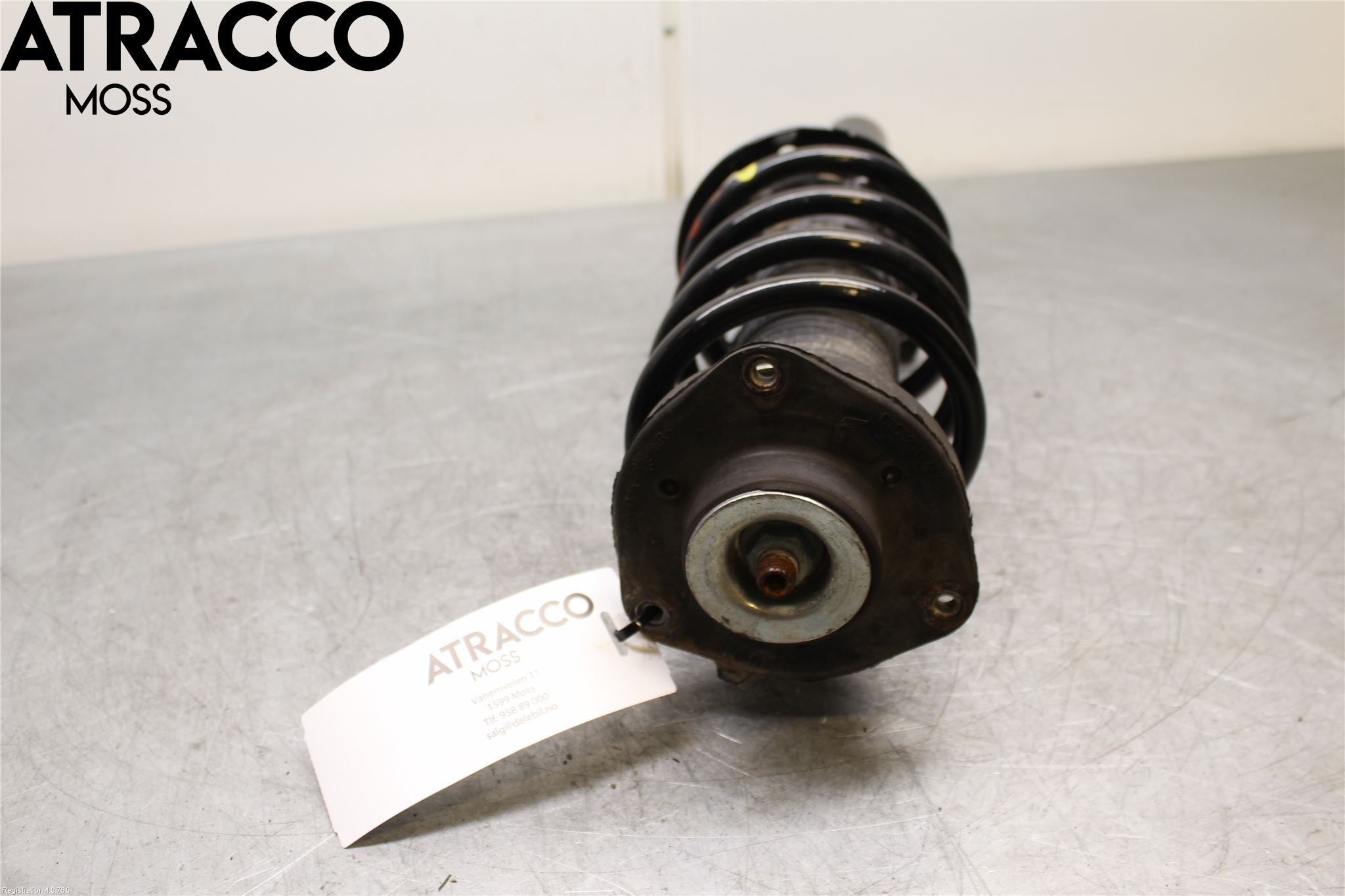 Volkswagen VW CADDY 16-20 Fjäderben Fram Vänster