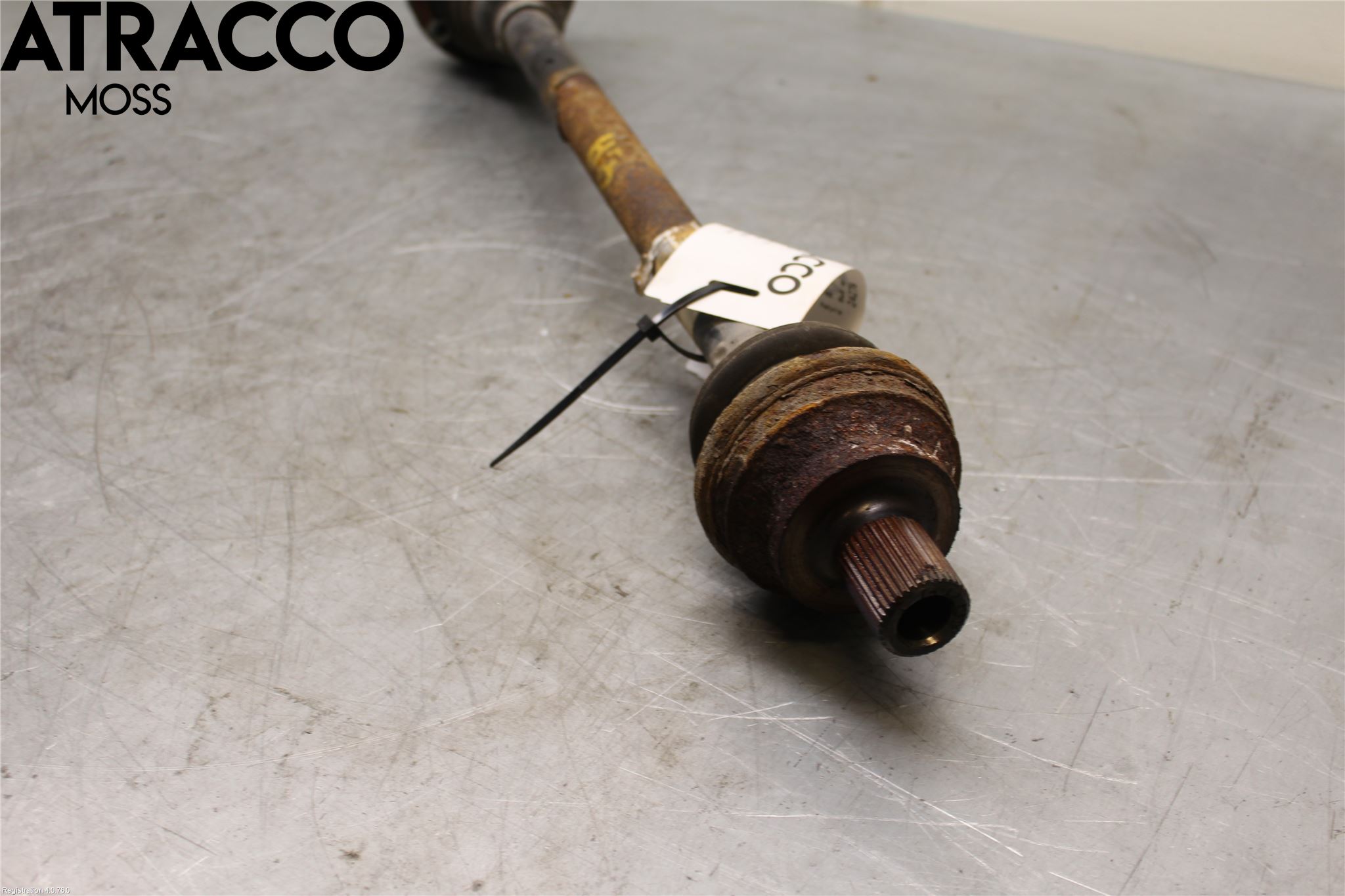 Volkswagen VW TIGUAN 07-16 Drivaxel Bak Höger