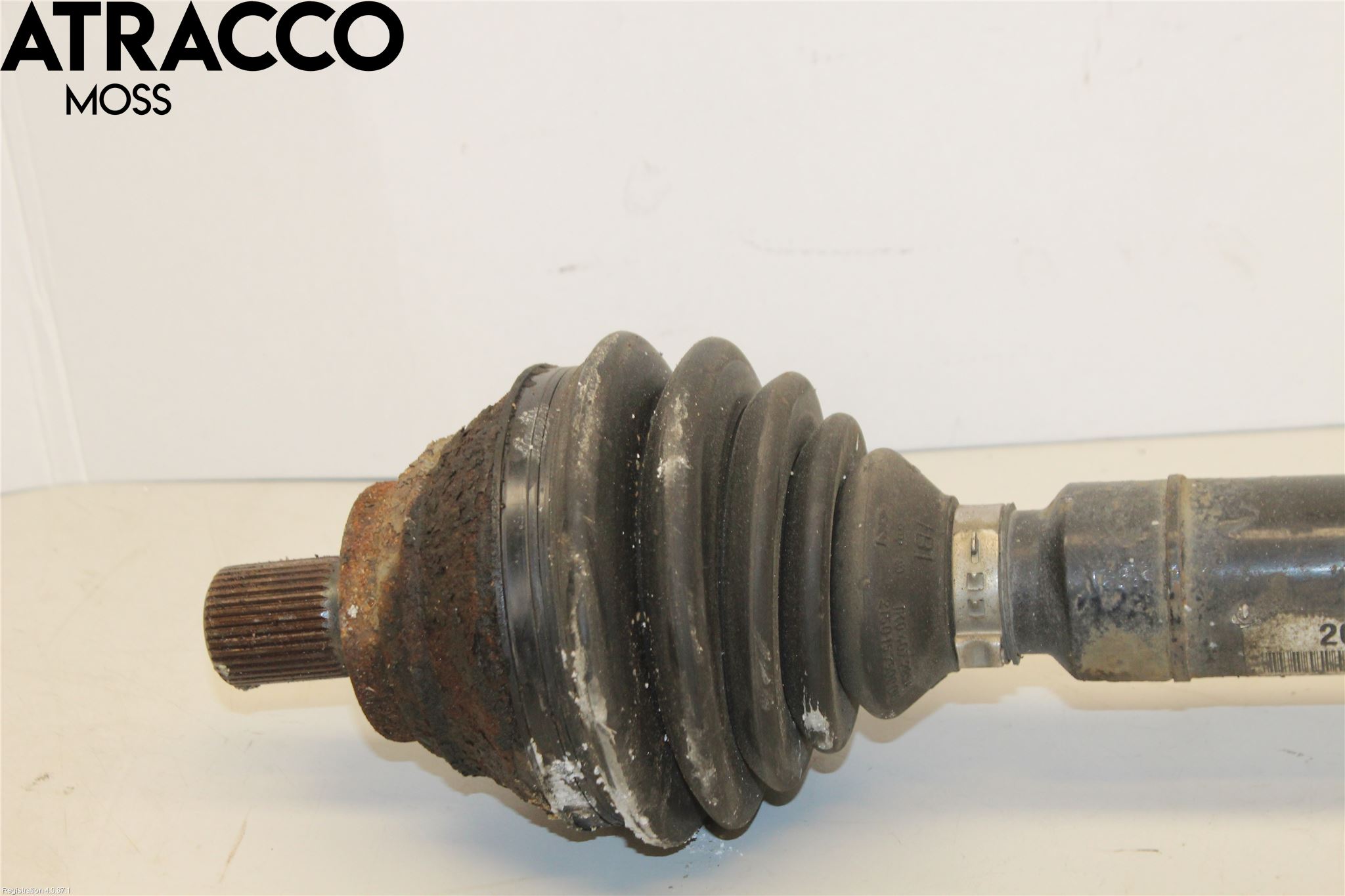 Skoda YETI Drivaxel Fram Höger