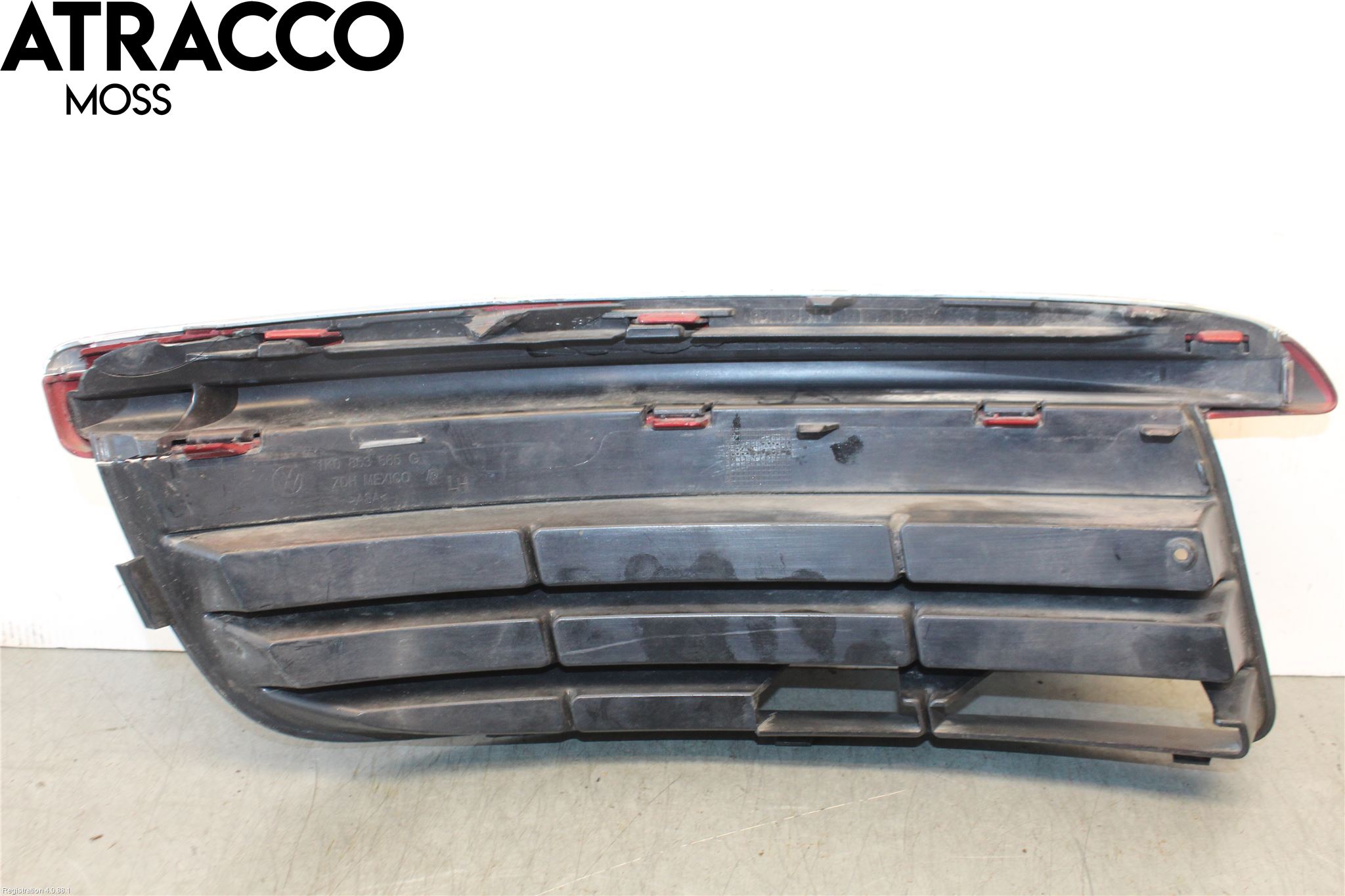 Volkswagen VW GOLF V 04-09 Grilldel Vänster