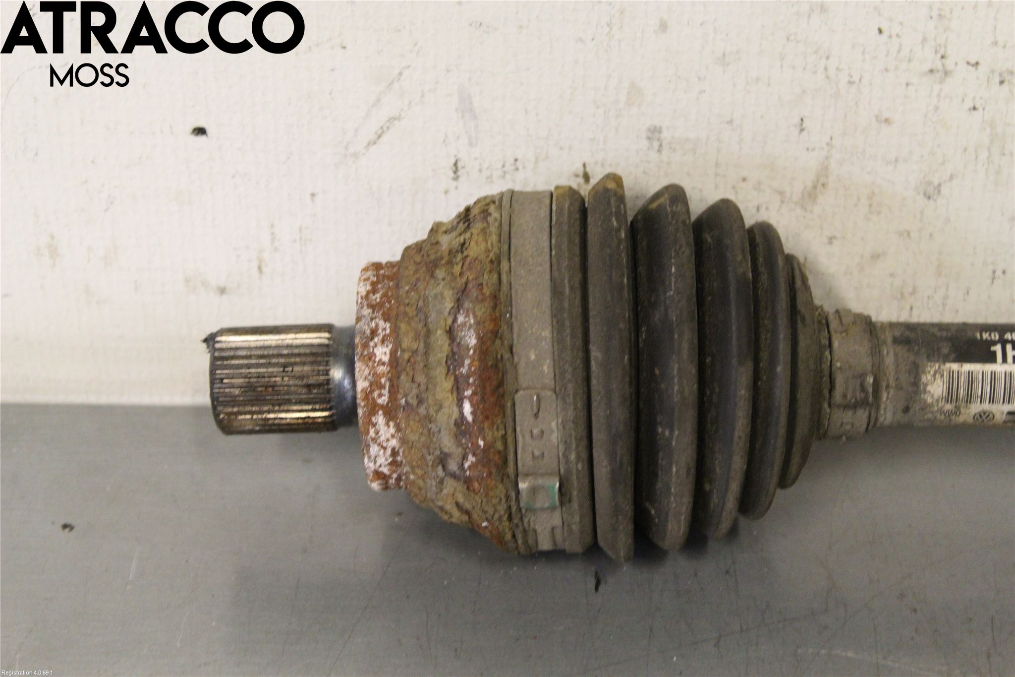 Volkswagen VW GOLF VI 09-13 Drivaxel Fram Vänster