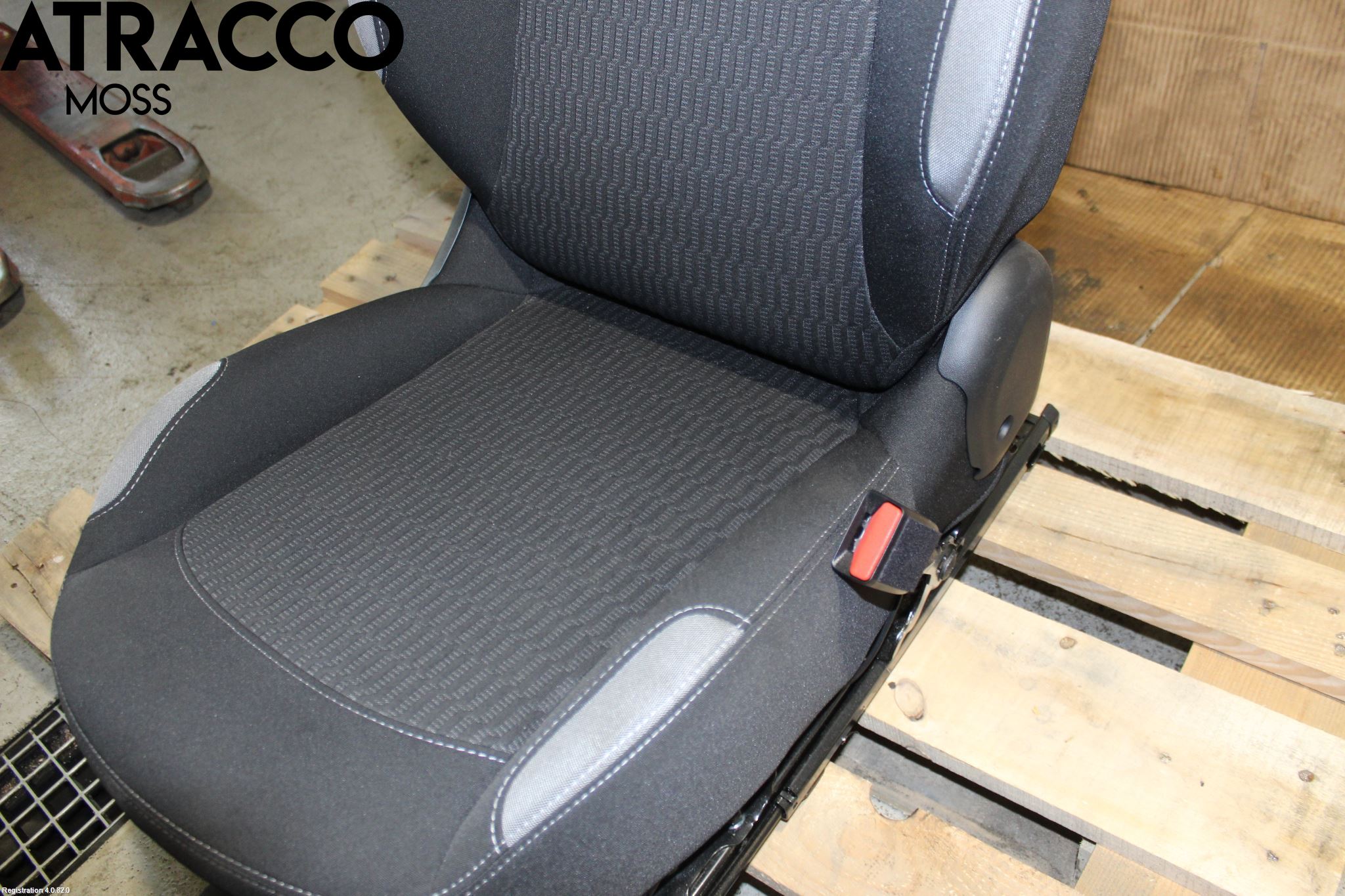 Peugeot 208 12-15 Inredning Stol Fram Hö