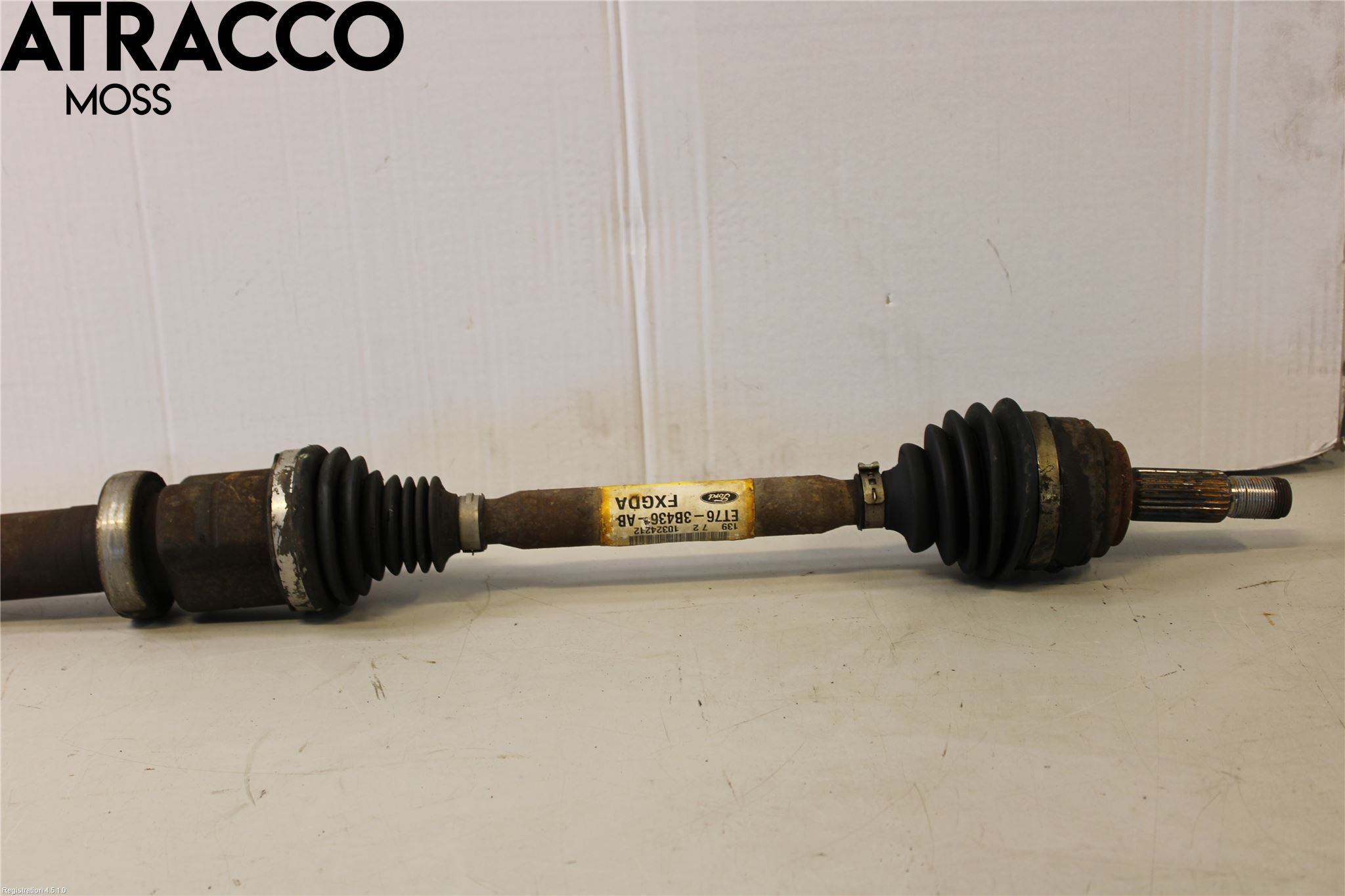 Ford TRANSIT/TOURNEO COURIER 13-23 Drivaxel Fram Höger