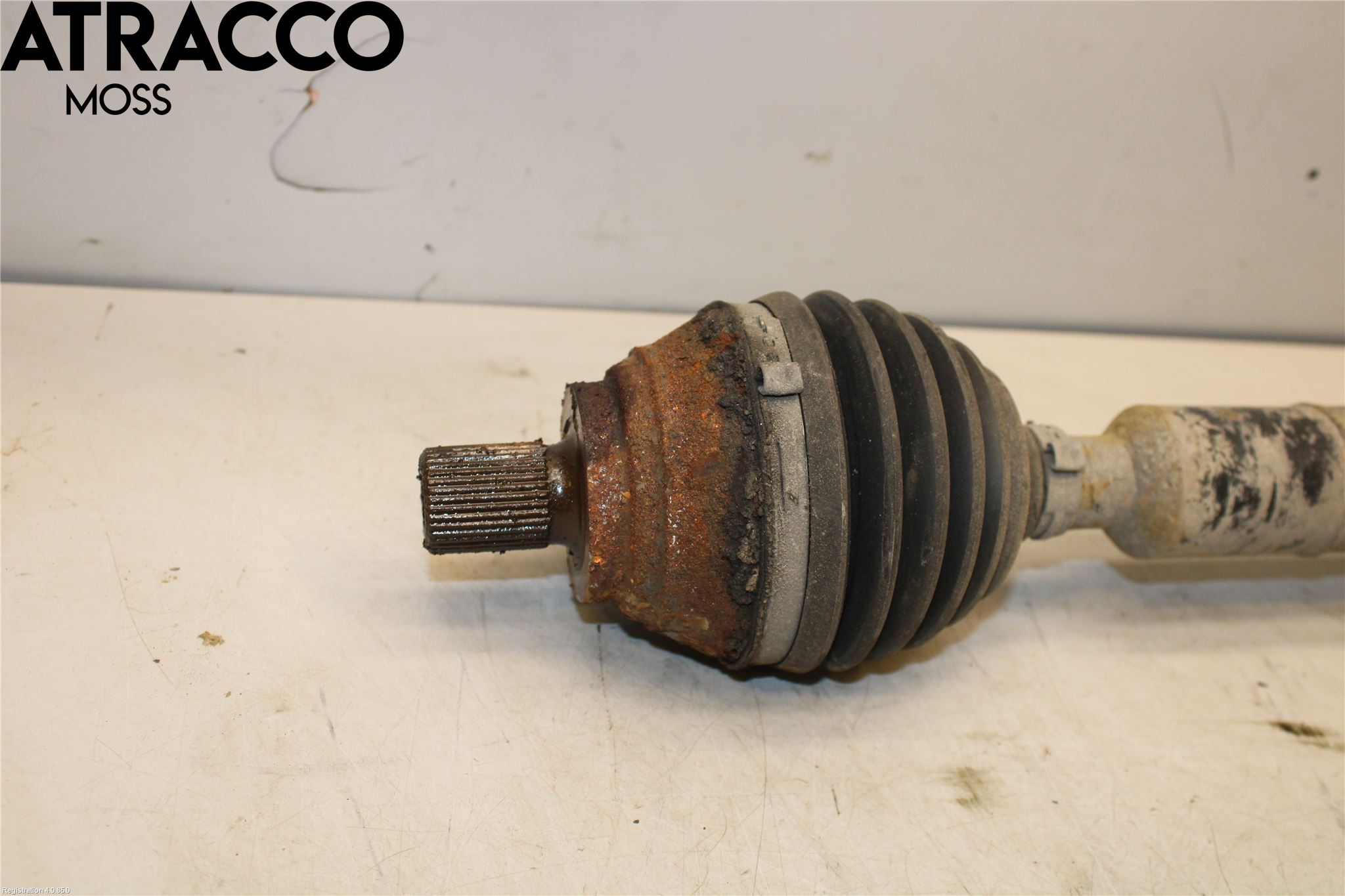 Volkswagen VW GOLF PLUS/CROSS GOLF 04-14 Drivaxel Fram Höger