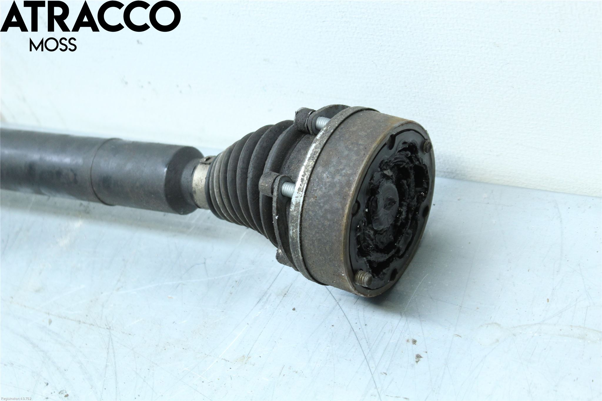 Volkswagen VW PASSAT 11-14 Drivaxel Fram Höger