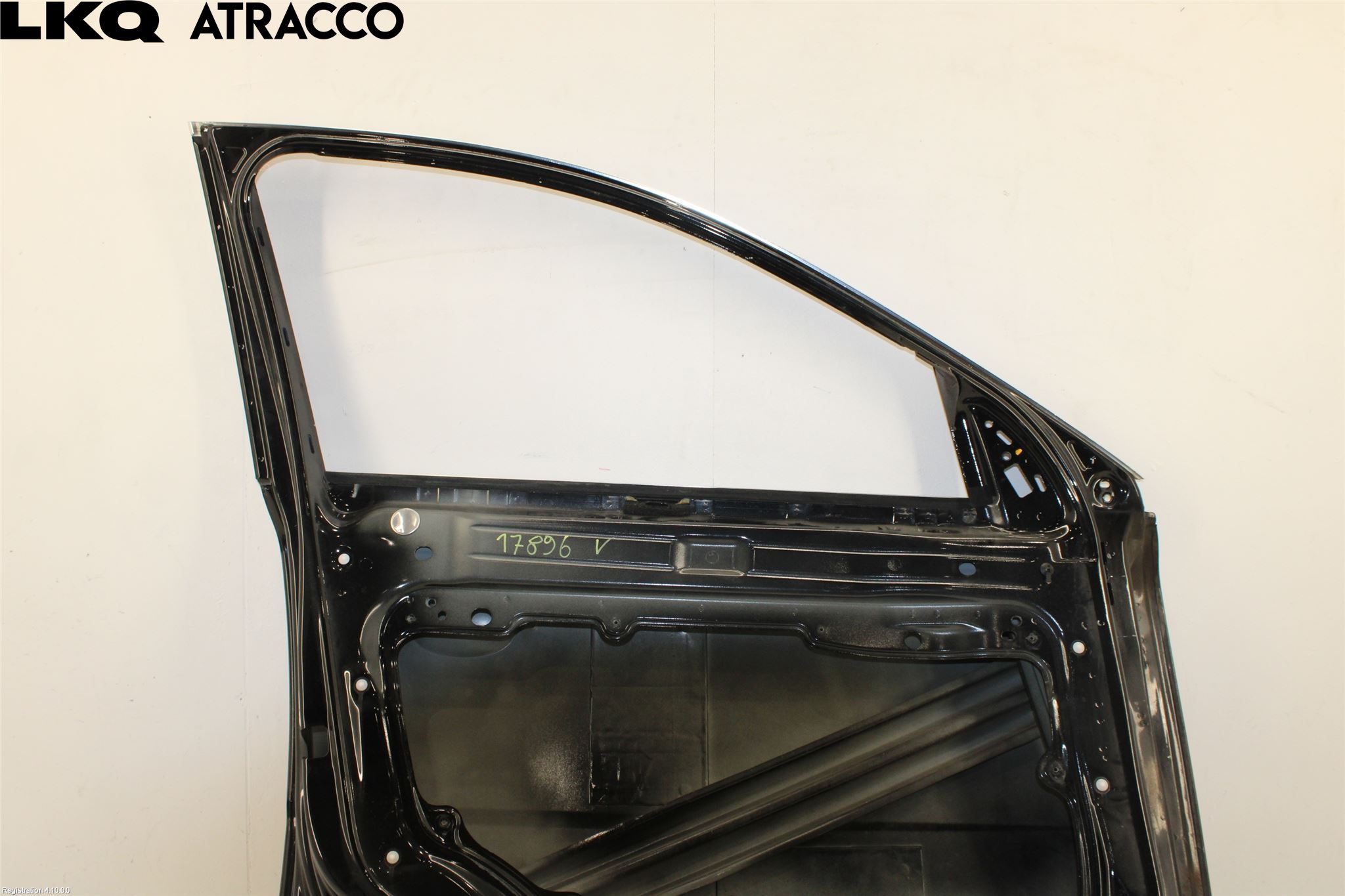 Volvo V70 08-13 Dörr Fram Vänster