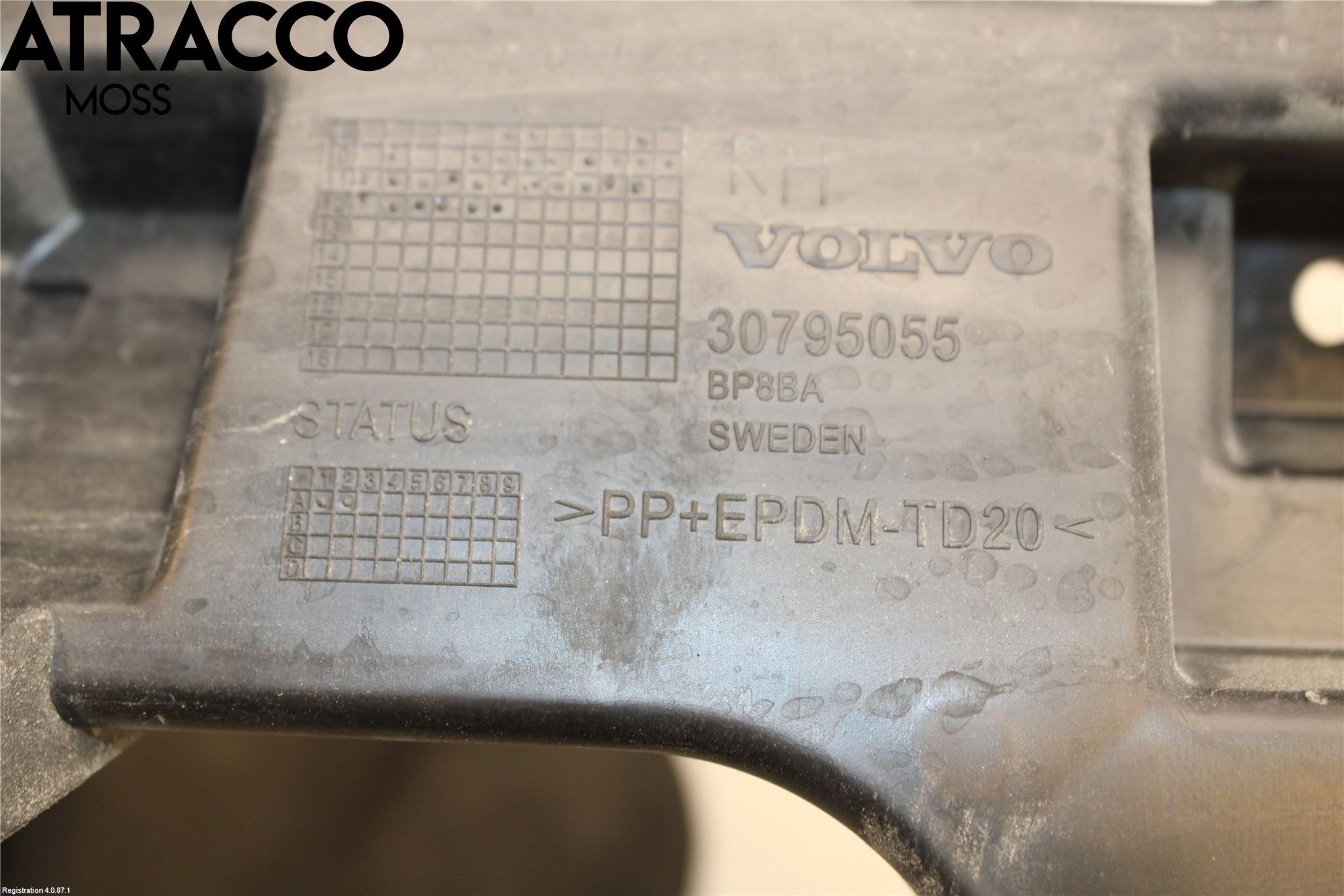 Volvo S60 11-13 Stötfångarfäste Bak Hö