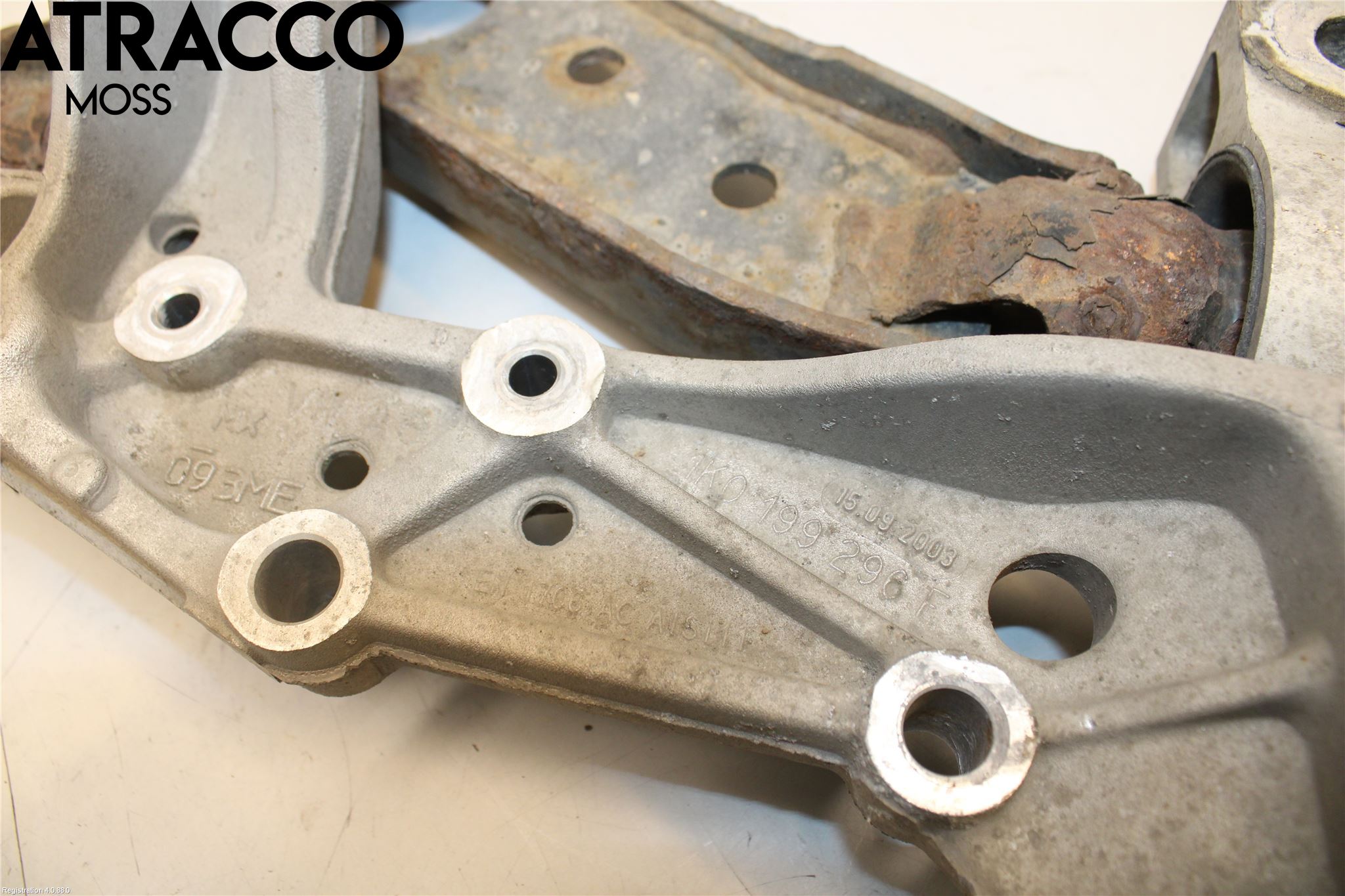 Volkswagen VW GOLF VI 09-13 Bärarm Fram Undre Hö