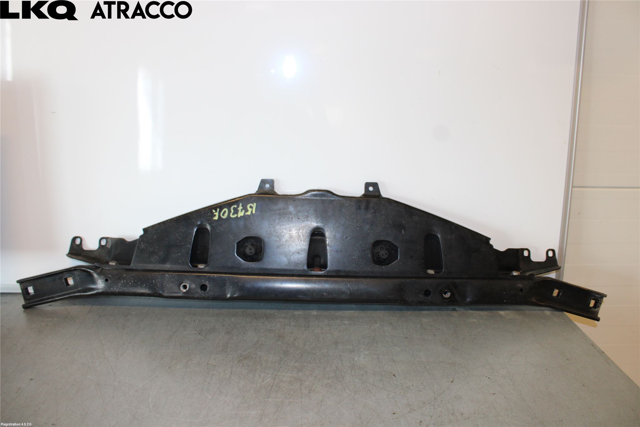 BMW 5 F10/F11/F18 09-17 Frontplåt Övre