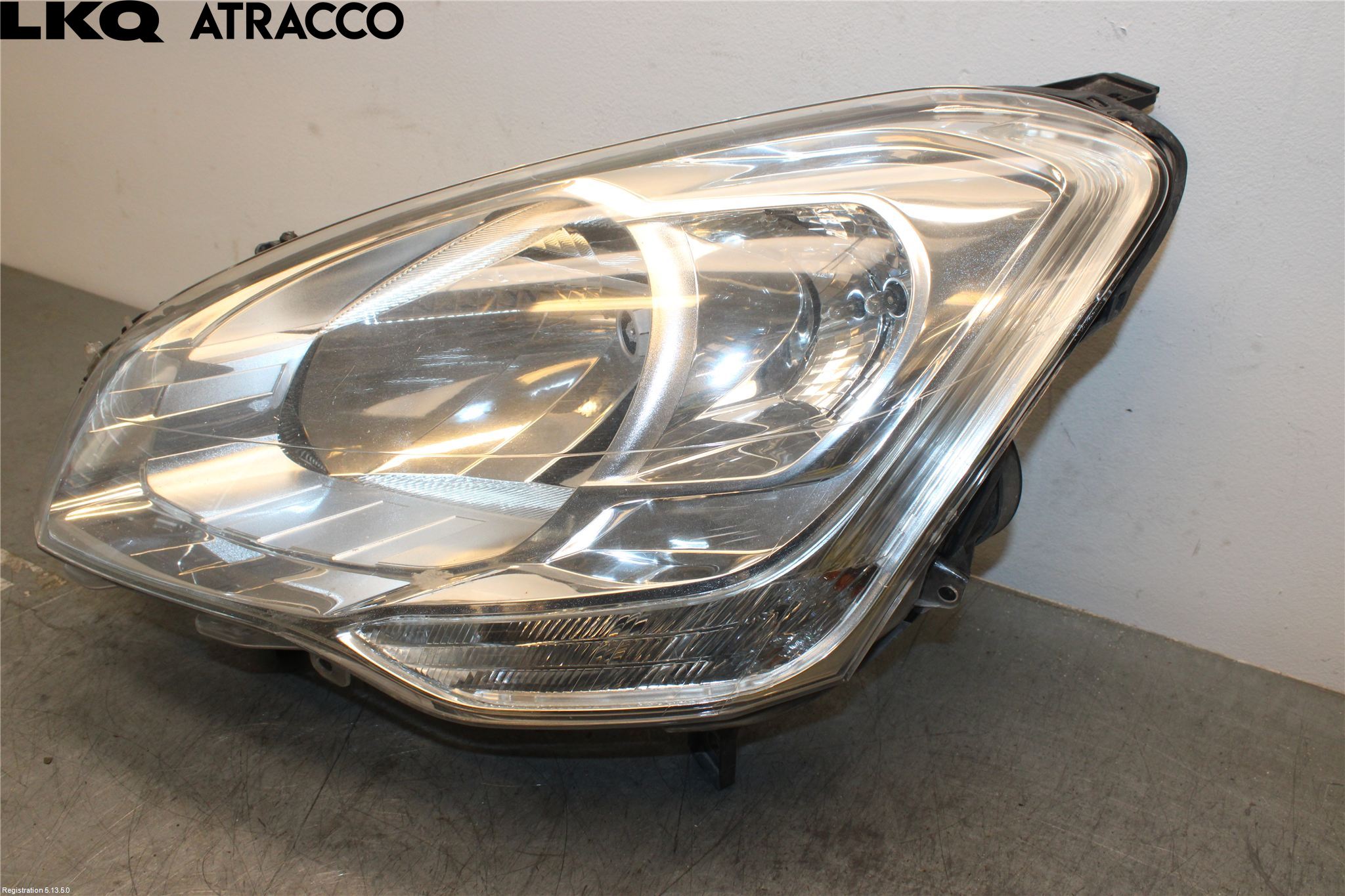 Peugeot PARTNER 16-18 Strålkastare Höger