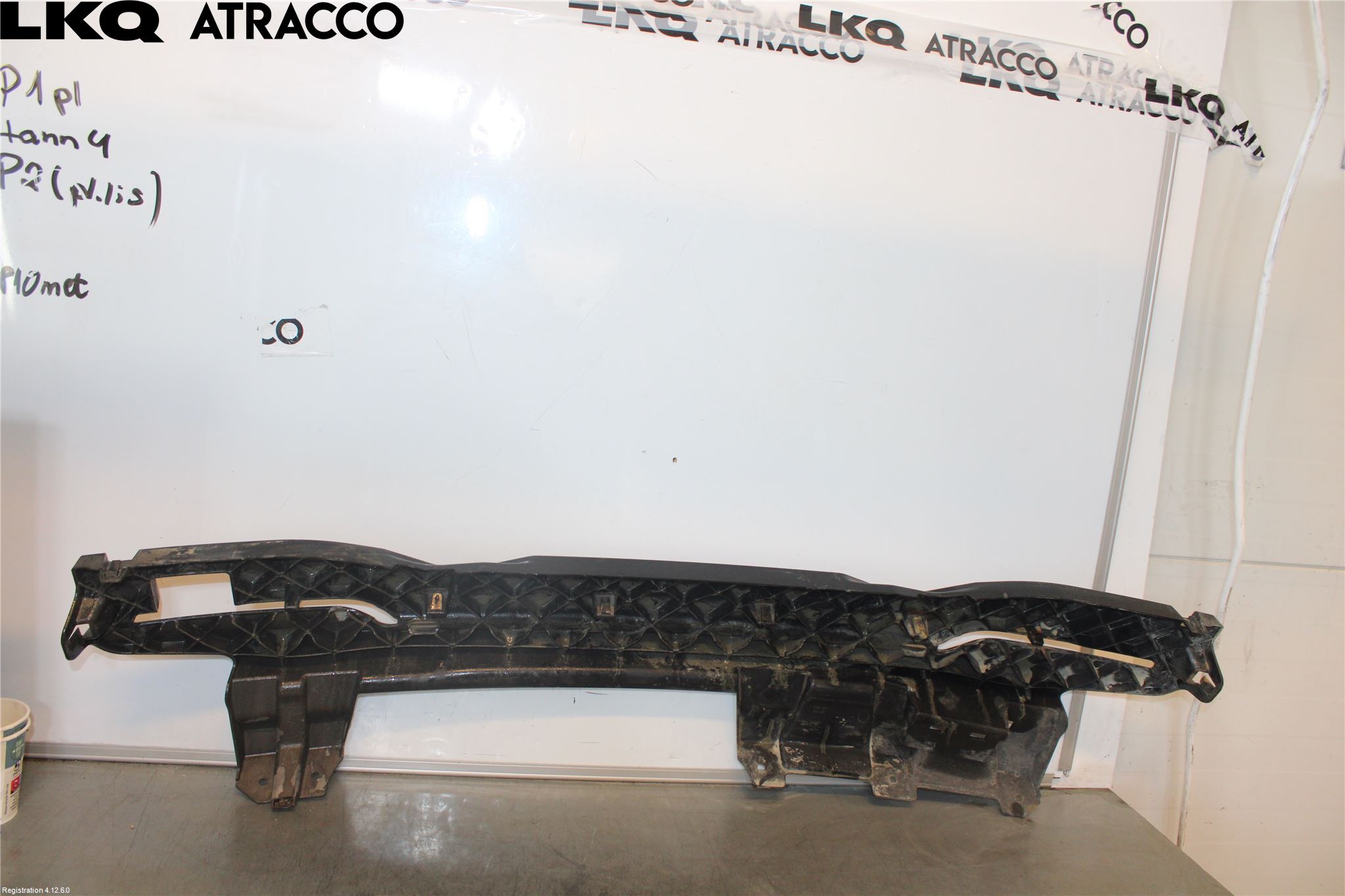 BMW 5 F10/F11/F18 09-17 Stötfångardel Bak Mitt