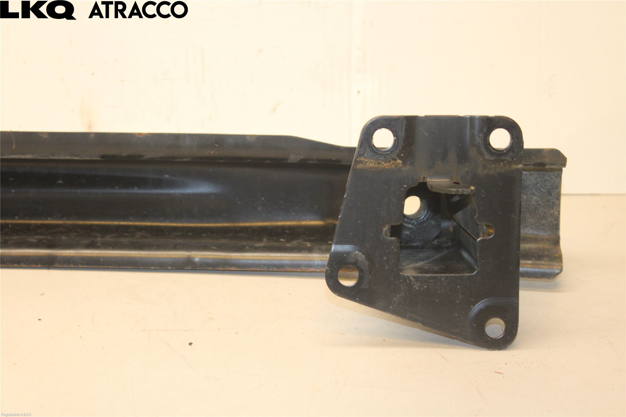 Volkswagen VW TOURAN 10-15 Stötfångarbalk Bak