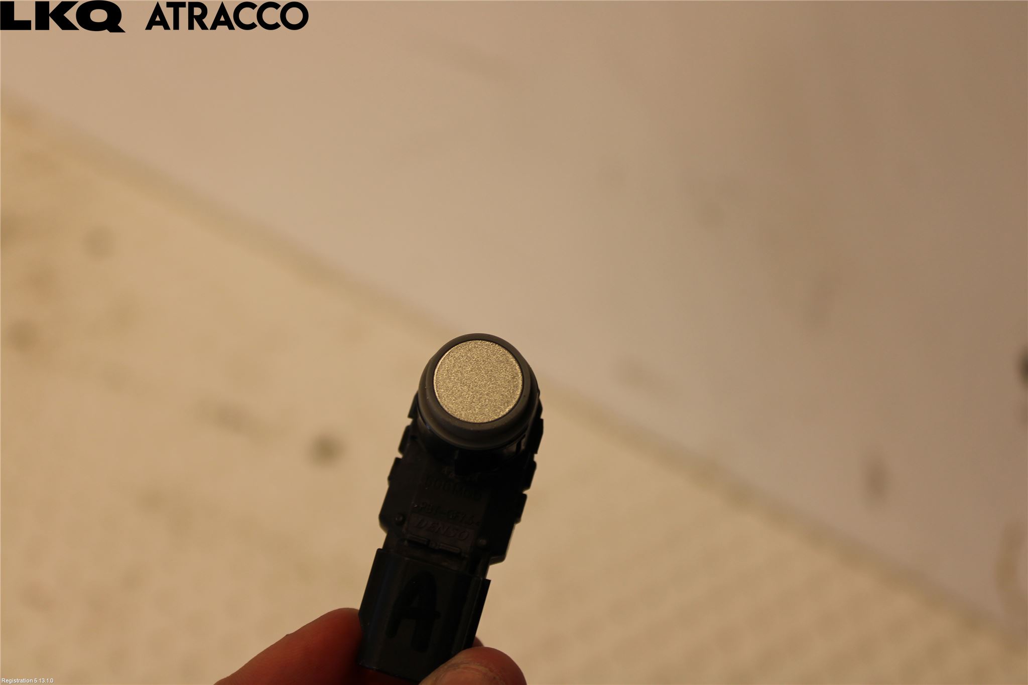 Toyota RAV4 19- Parkeringshjälp Frontsensor