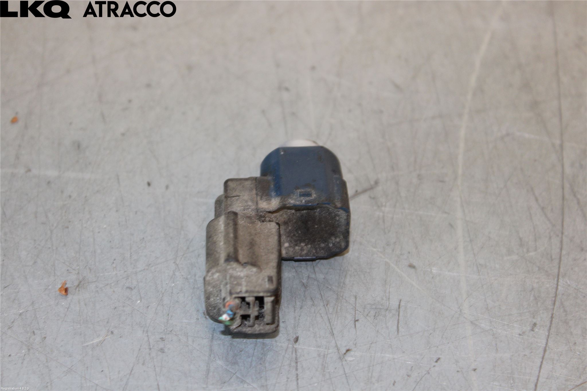 Mitsubishi OUTLANDER 13-21 Parkeringshjälp Frontsensor