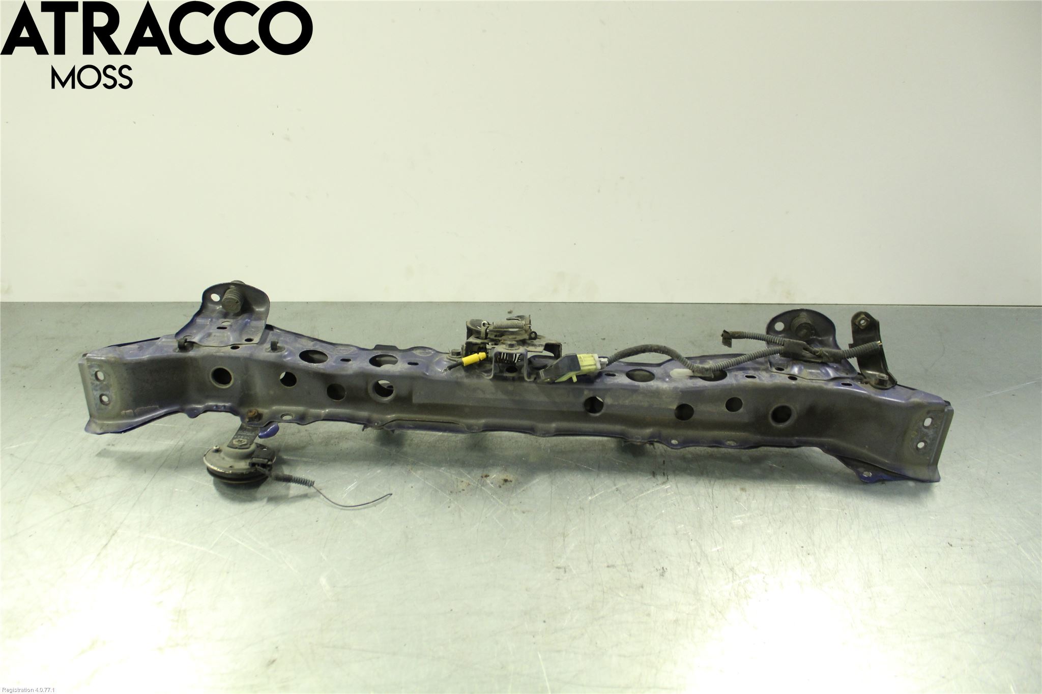 Toyota VERSO-S 11-16 Kylarfäste-Ram-Balk