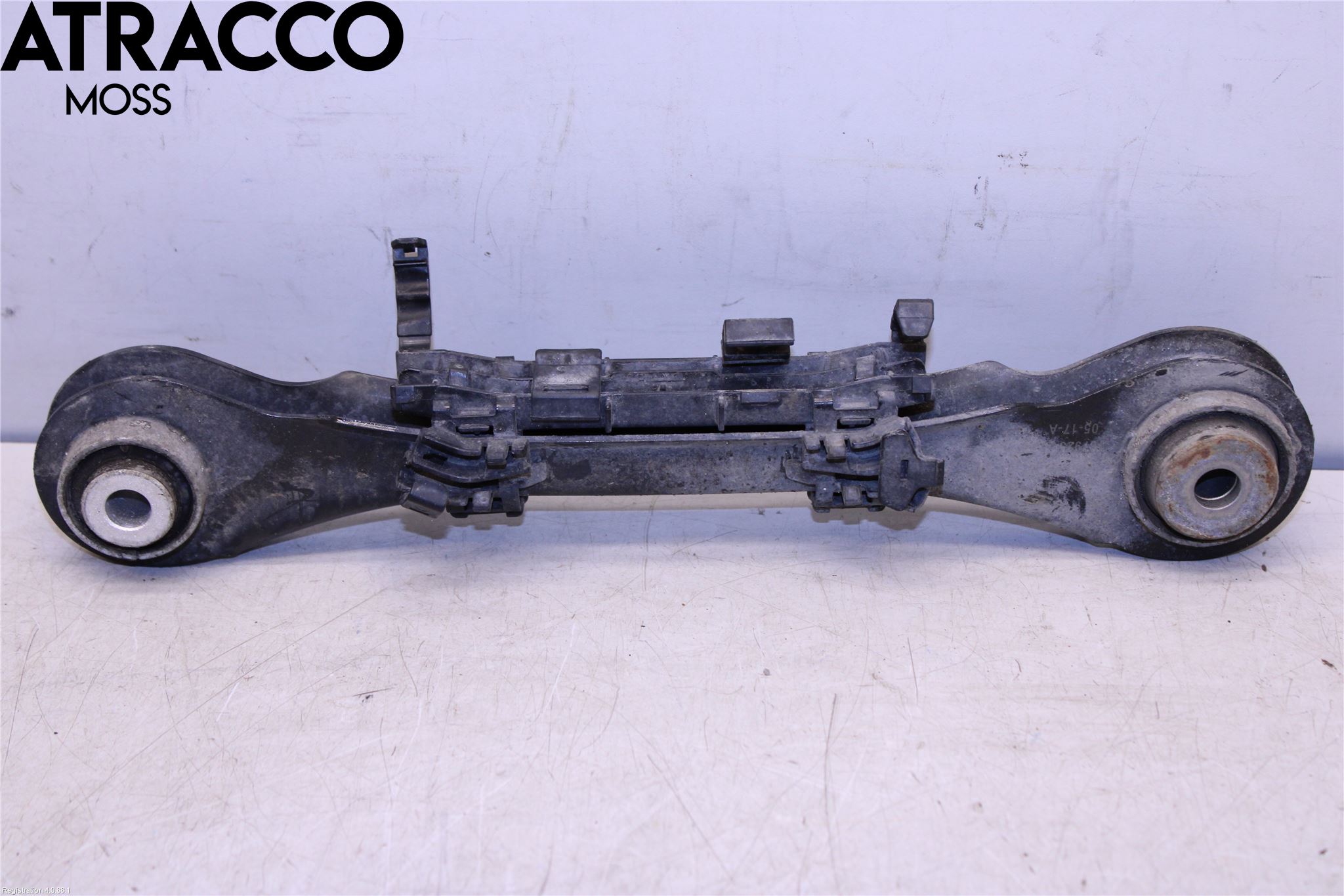 BMW 3 F30/F31/F80 12-19 Bärarm Bak Höger
