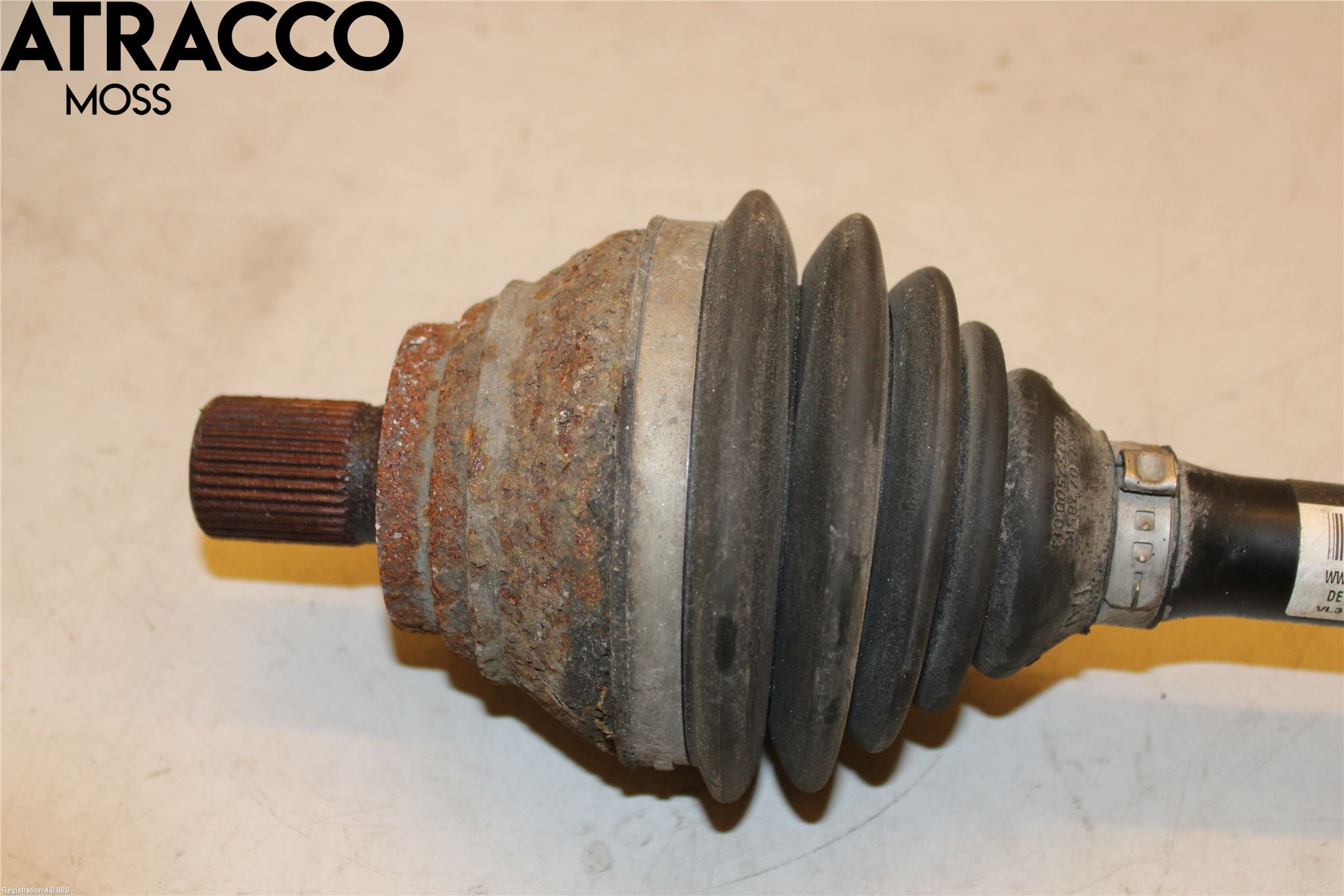 Volkswagen VW PASSAT 05-11 Drivaxel Fram Vänster