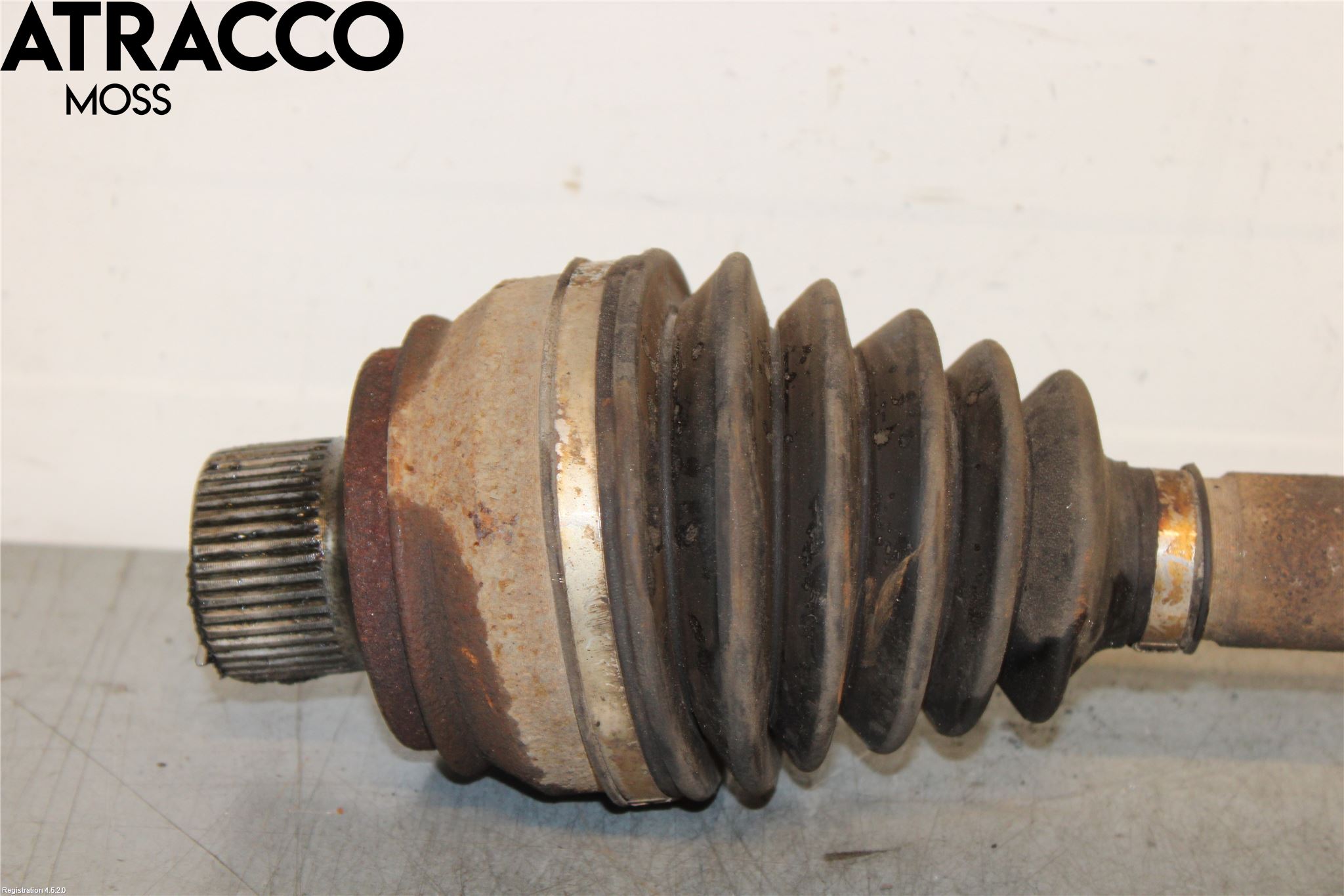 Audi Q5 09-16 Drivaxel Fram Höger