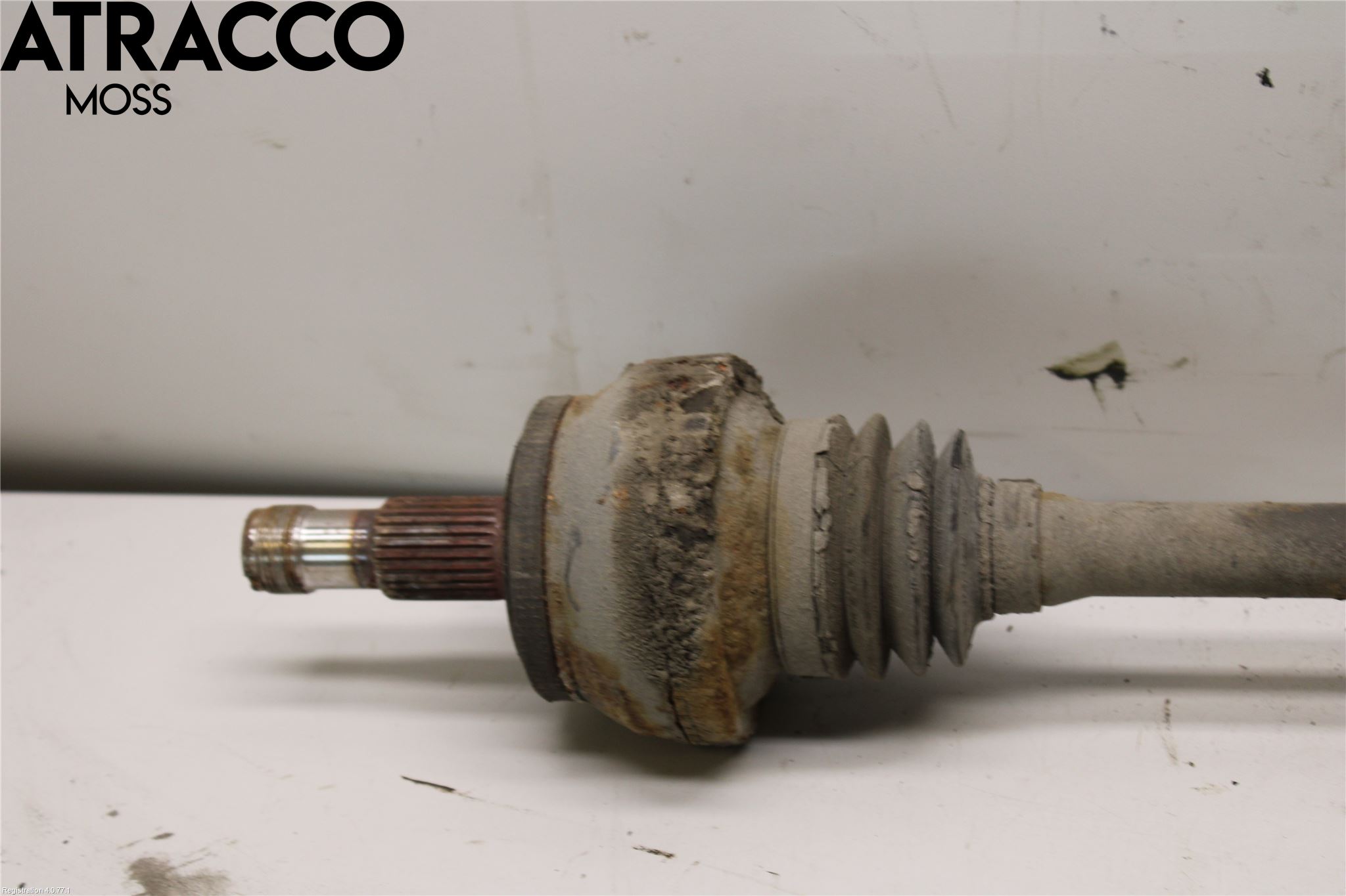 Mercedes-Benz MB E-KLASS (W212) 09-16 Drivaxel Bak Vänster