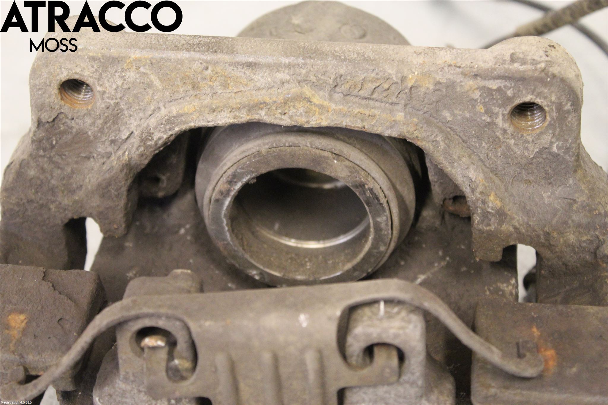 BMW 5 F10/F11/F18 09-17 Bromsok Fram Vänster