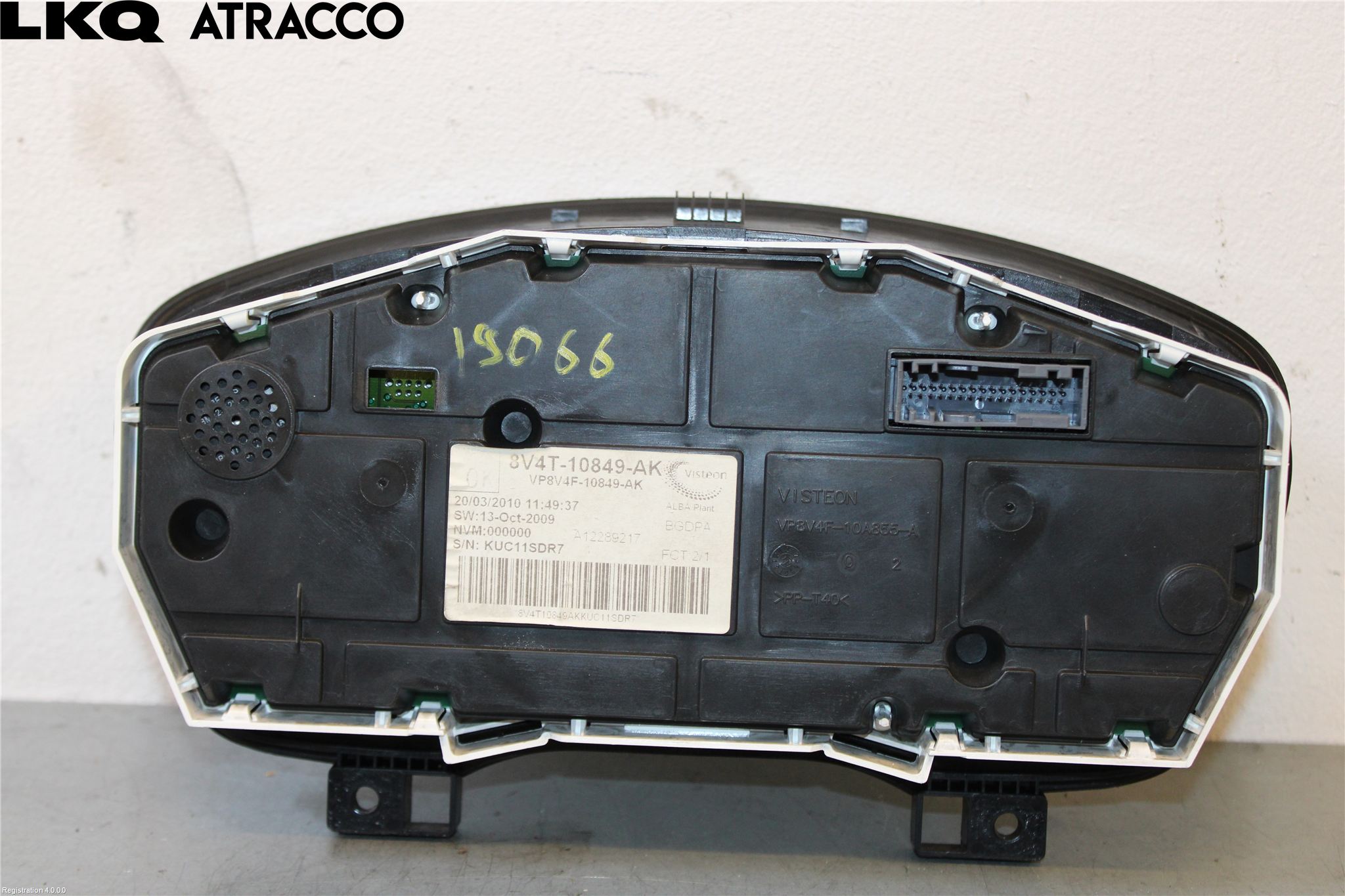 Ford FOCUS 08-11 Instrument Hast