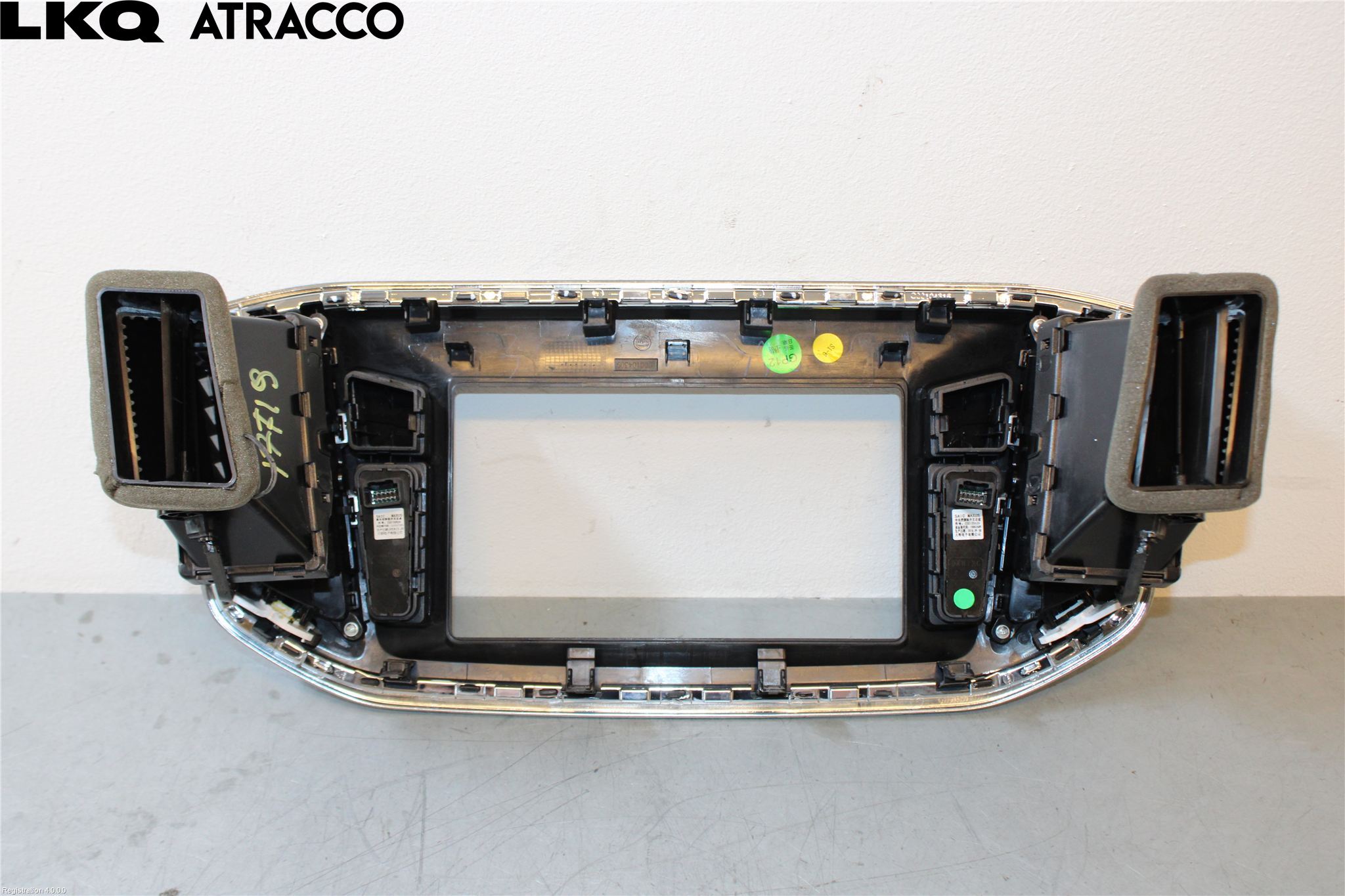 Maxus EV80 19- Instrument-Radio Sarg
