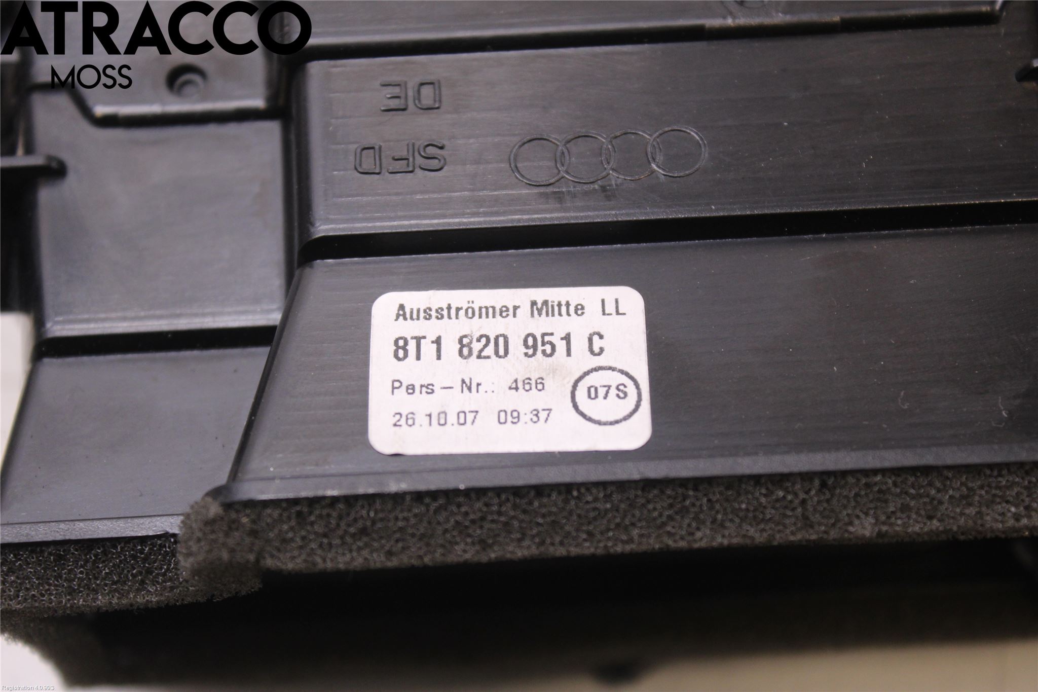 Audi A4/S4 08-11 Defrosterkanal-Munstycke
