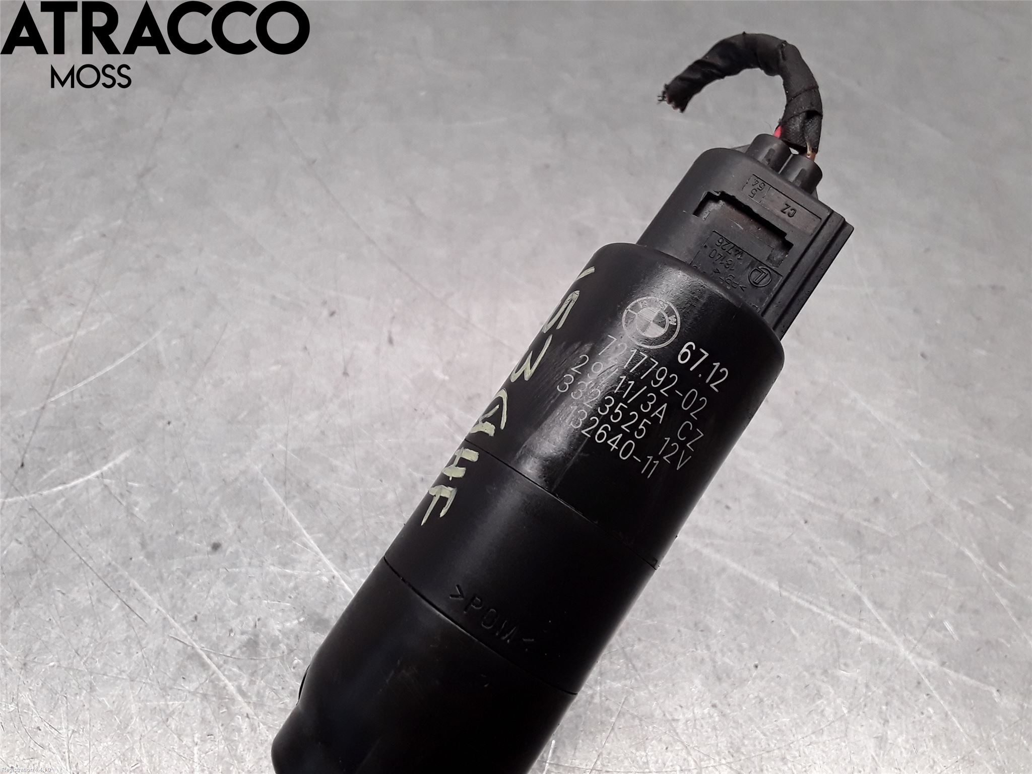 BMW 5 F10/F11/F18 09-17 Spolarpump Vindruta